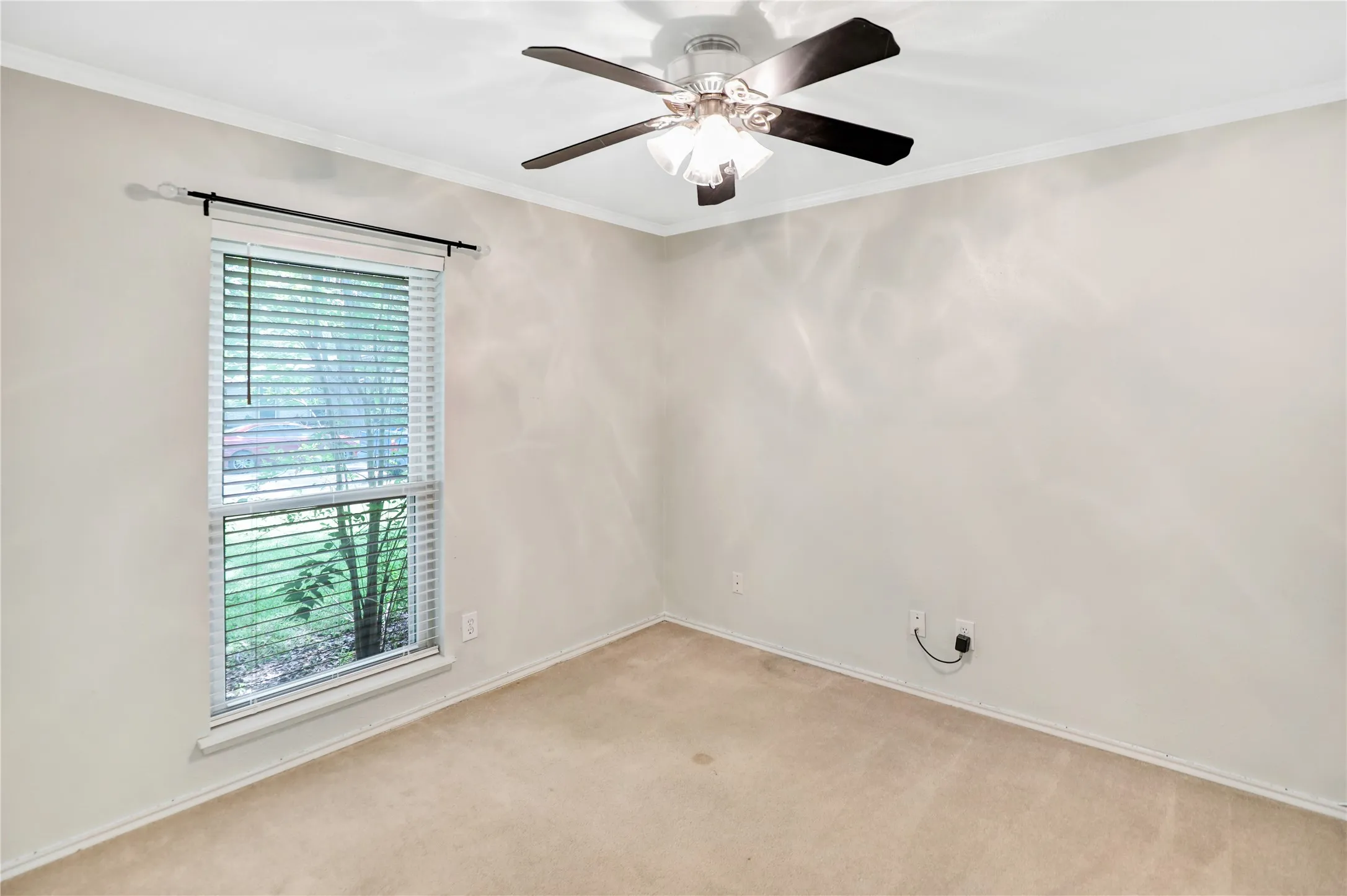 Single Family Residence For Sale in Collin County , 1113 Mossvine Drive, Plano, Texas 75023, 4 Bedroom, 2 Bathroom, 2 Garage spaces, 2,262 Sqft, built in 1974, mls#21271769, Real Estate Agent in Plano, Homes For Sale in Collin county, Homes For Sale in Plano, Realtor in Plano Texas, Real Estate Brokerage Independent Realty Texas, Luminita Cordes Realtor