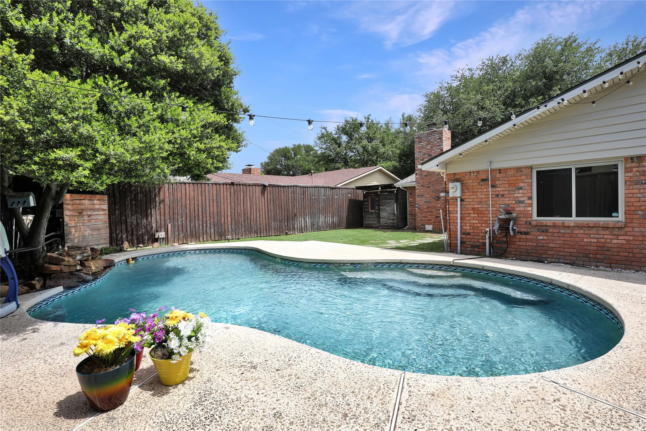 Single Family Residence For Sale in Collin County , 1113 Mossvine Drive, Plano, Texas 75023, 4 Bedroom, 2 Bathroom, 2 Garage spaces, 2,262 Sqft, built in 1974, mls#21271769, Real Estate Agent in Plano, Homes For Sale in Collin county, Homes For Sale in Plano, Realtor in Plano Texas, Real Estate Brokerage Independent Realty Texas, Luminita Cordes Realtor