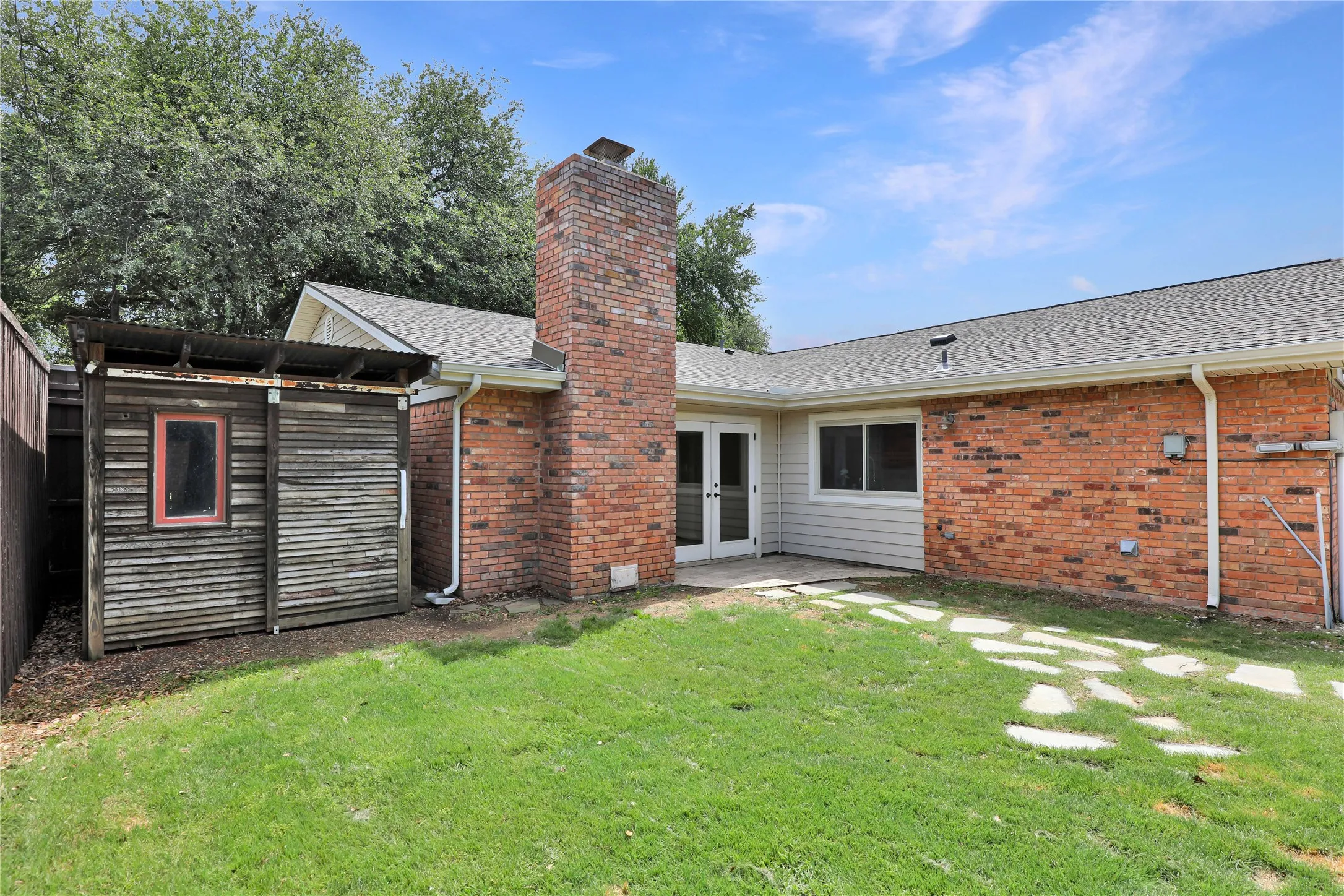 Single Family Residence For Sale in Collin County , 1113 Mossvine Drive, Plano, Texas 75023, 4 Bedroom, 2 Bathroom, 2 Garage spaces, 2,262 Sqft, built in 1974, mls#21271769, Real Estate Agent in Plano, Homes For Sale in Collin county, Homes For Sale in Plano, Realtor in Plano Texas, Real Estate Brokerage Independent Realty Texas, Luminita Cordes Realtor