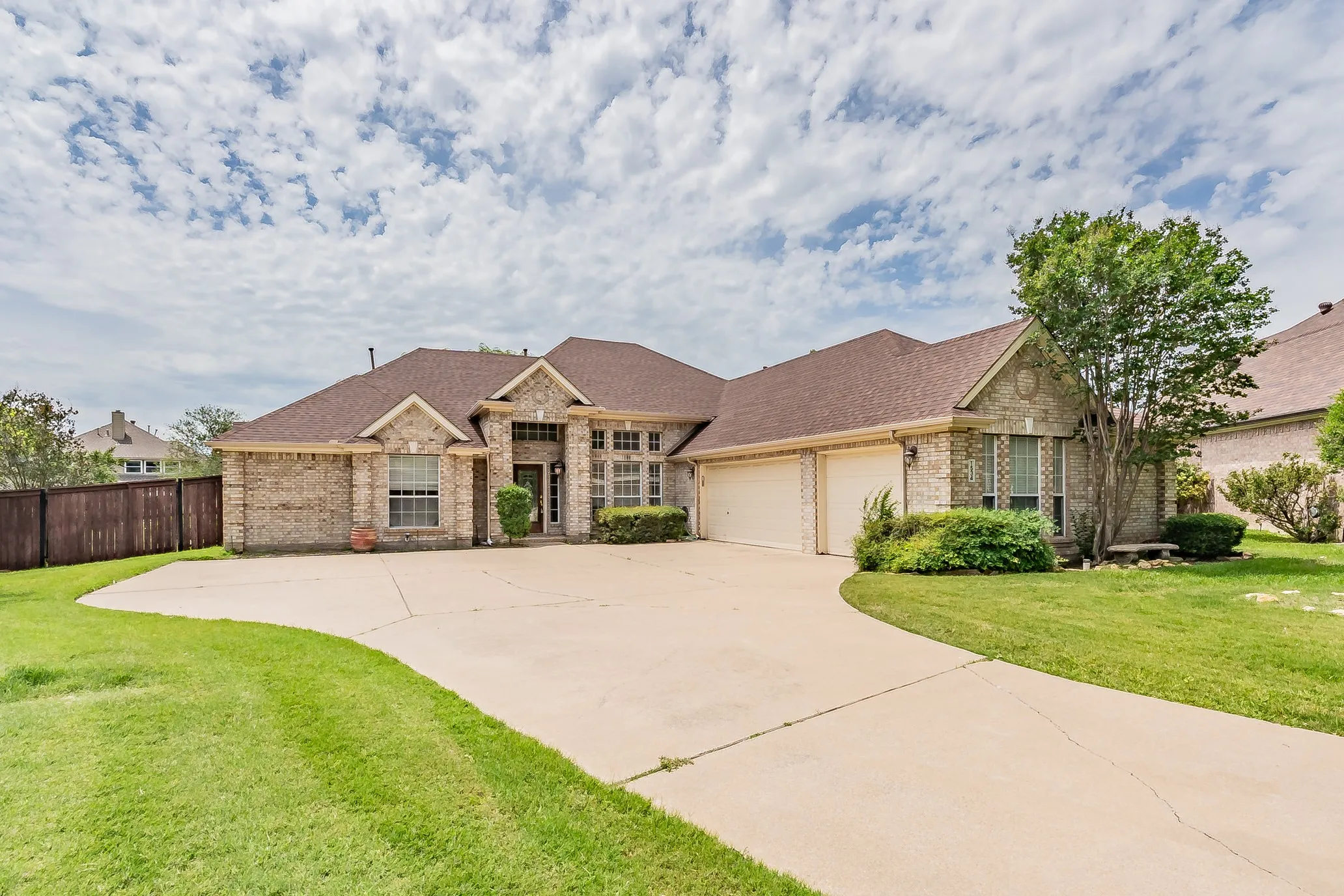 Single Family Residence For Sale in Tarrant County , 1534 Spring Lake Drive, Keller, Texas 76248, 4 Bedrooms, 3 Bathrooms, 3 Garage spaces, 2,619 Sqft, built in 1998, Price $625,000, mls#21272709, Real Estate Agent in Keller, Homes For Sale in Tarrant county, Homes For Sale in Keller, Realtor in Keller Texas, Real Estate Brokerage Independent Realty Texas, Luminita Cordes Realtor