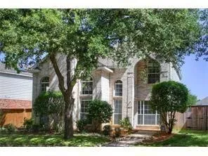 Single Family Residence For Rent in Dallas County , 907 Canal, Irving, Texas 75063, 3 Bedrooms, 3 Bathrooms, 2 Garage spaces, 1,763 Sqft, built in 1989, Price $2,500, mls#21272863, Real Estate Agent in Irving, Homes For Rent in Dallas county, Homes For Rent in Irving, Realtor in Irving Texas, Real Estate Brokerage Independent Realty Texas, Luminita Cordes Realtor