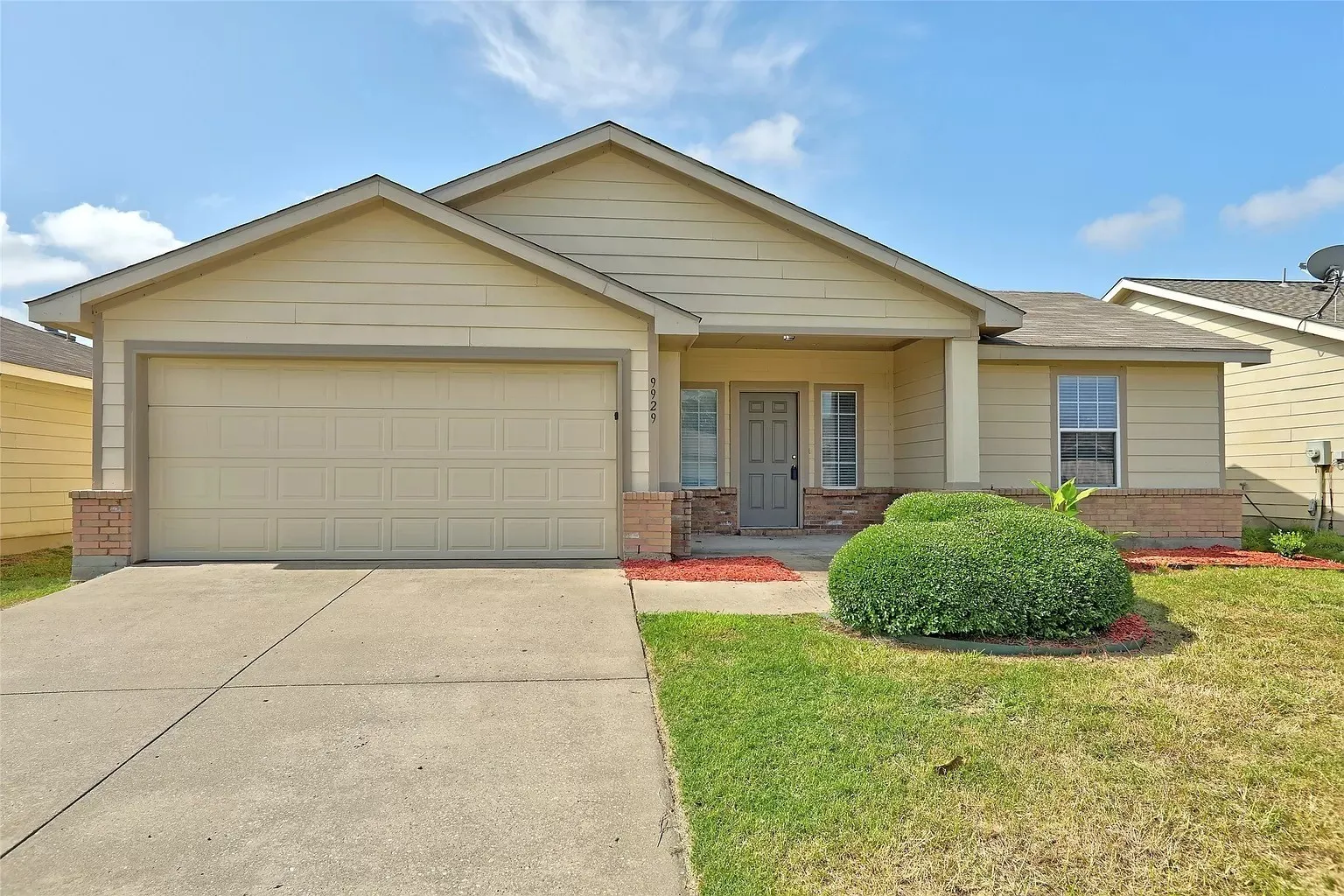 Single Family Residence For Rent in Collin County , 9929 George Washington Drive, Mc Kinney, Texas 75072, 3 Bedroom, 2 Bathroom, 2 Garage spaces, 1,700 Sqft, built in 2004, mls#21273264, Real Estate Agent in Mc Kinney, Homes For Rent in Collin county, Homes For Rent in Mc Kinney, Realtor in Mc Kinney Texas, Real Estate Brokerage Independent Realty Texas, Luminita Cordes Realtor