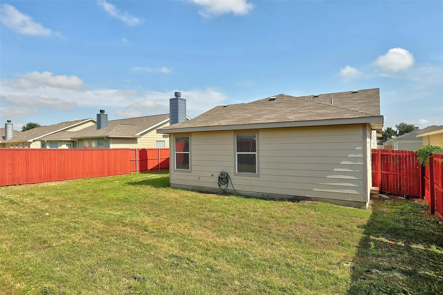 Single Family Residence For Rent in Collin County , 9929 George Washington Drive, Mc Kinney, Texas 75072, 3 Bedroom, 2 Bathroom, 2 Garage spaces, 1,700 Sqft, built in 2004, mls#21273264, Real Estate Agent in Mc Kinney, Homes For Rent in Collin county, Homes For Rent in Mc Kinney, Realtor in Mc Kinney Texas, Real Estate Brokerage Independent Realty Texas, Luminita Cordes Realtor