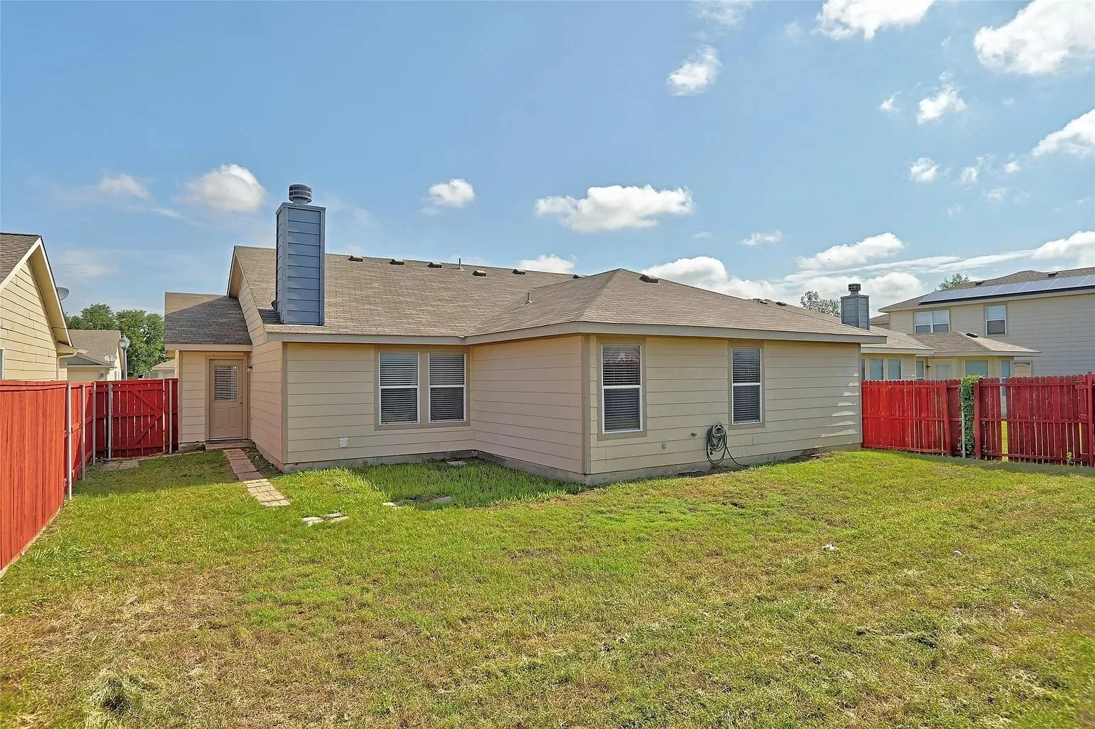 Single Family Residence For Rent in Collin County , 9929 George Washington Drive, Mc Kinney, Texas 75072, 3 Bedroom, 2 Bathroom, 2 Garage spaces, 1,700 Sqft, built in 2004, mls#21273264, Real Estate Agent in Mc Kinney, Homes For Rent in Collin county, Homes For Rent in Mc Kinney, Realtor in Mc Kinney Texas, Real Estate Brokerage Independent Realty Texas, Luminita Cordes Realtor
