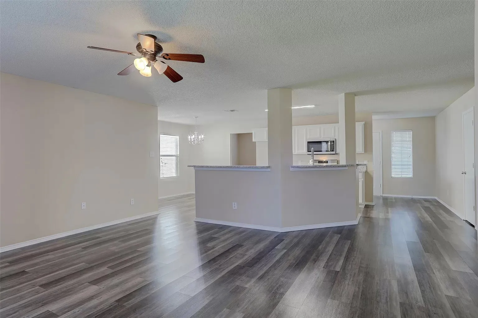 Single Family Residence For Rent in Collin County , 9929 George Washington Drive, Mc Kinney, Texas 75072, 3 Bedroom, 2 Bathroom, 2 Garage spaces, 1,700 Sqft, built in 2004, mls#21273264, Real Estate Agent in Mc Kinney, Homes For Rent in Collin county, Homes For Rent in Mc Kinney, Realtor in Mc Kinney Texas, Real Estate Brokerage Independent Realty Texas, Luminita Cordes Realtor