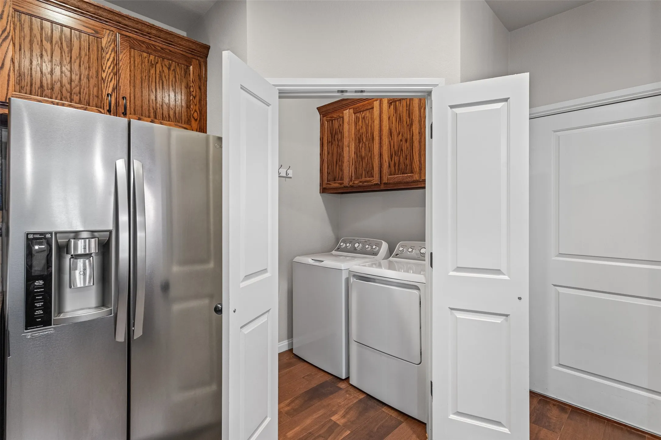 Townhouse For Sale in Parker County , 101 Legacy Boulevard, Weatherford, Texas 76085, 2 Bedroom, 2 Bathroom, 2 Garage spaces, 1,254 Sqft, built in 2017, mls#21273281, Real Estate Agent in Weatherford, Homes For Sale in Parker county, Homes For Sale in Weatherford, Realtor in Weatherford Texas, Real Estate Brokerage Independent Realty Texas, Luminita Cordes Realtor