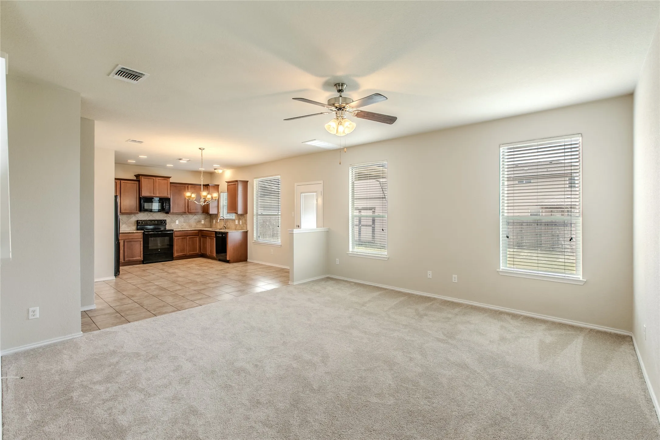 Single Family Residence For Sale in Mc Lennan County , 5412 TAMA Drive, Waco, Texas 76708, 4 Bedrooms, 3 Bathrooms, 2 Garage spaces, 1,922 Sqft, built in 2016, Price $287,900, mls#21273259, Real Estate Agent in Waco, Homes For Sale in Mc Lennan county, Homes For Sale in Waco, Realtor in Waco Texas, Real Estate Brokerage Independent Realty Texas, Luminita Cordes Realtor