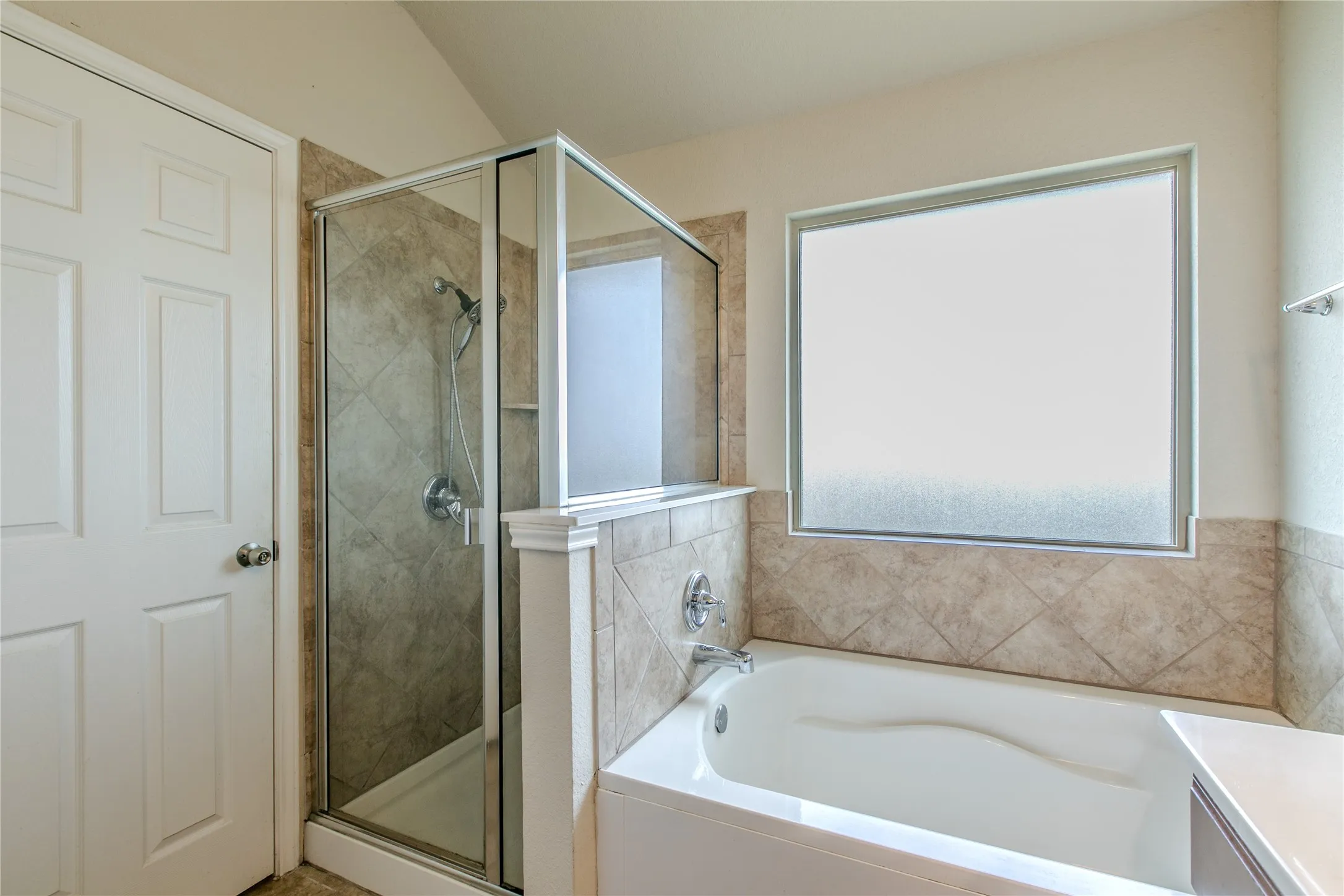 Single Family Residence For Sale in Mc Lennan County , 5412 TAMA Drive, Waco, Texas 76708, 4 Bedrooms, 3 Bathrooms, 2 Garage spaces, 1,922 Sqft, built in 2016, Price $287,900, mls#21273259, Real Estate Agent in Waco, Homes For Sale in Mc Lennan county, Homes For Sale in Waco, Realtor in Waco Texas, Real Estate Brokerage Independent Realty Texas, Luminita Cordes Realtor