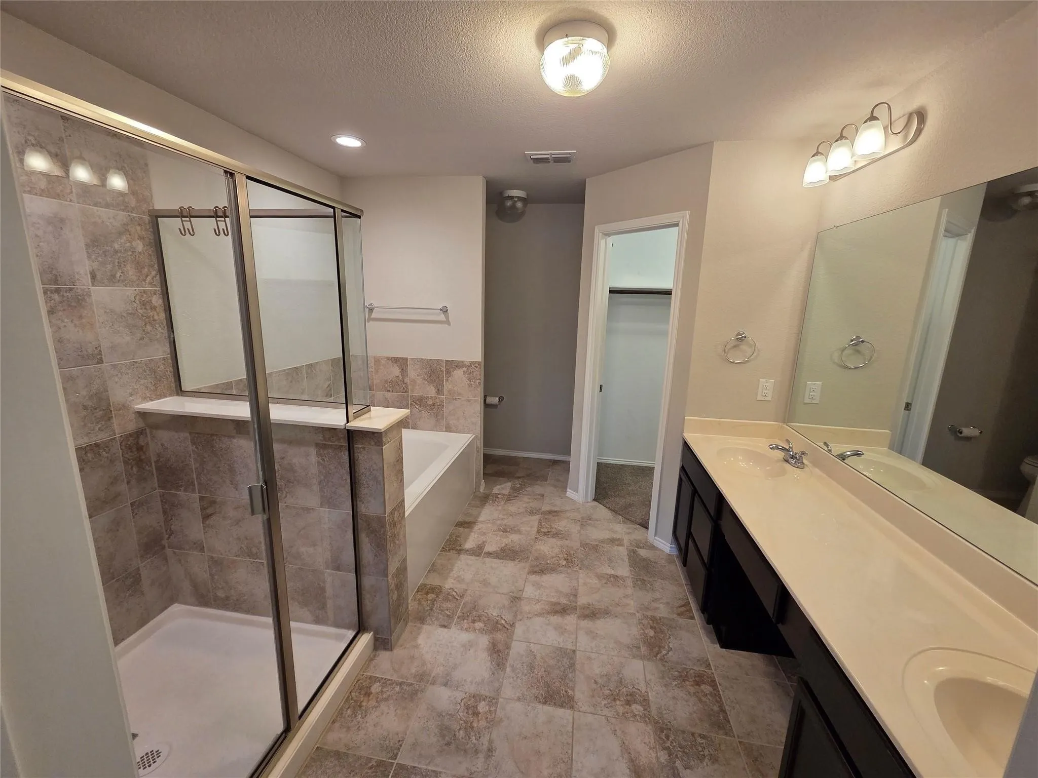 Single Family Residence For Rent in Tarrant County , 7504 Boat Wind Road, Fort Worth, Texas 76179, 3 Bedroom, 2 Bathroom, 2 Garage spaces, 1,924 Sqft, built in 2018, mls#21273300, Real Estate Agent in Fort Worth, Homes For Rent in Tarrant county, Homes For Rent in Fort Worth, Realtor in Fort Worth Texas, Real Estate Brokerage Independent Realty Texas, Luminita Cordes Realtor