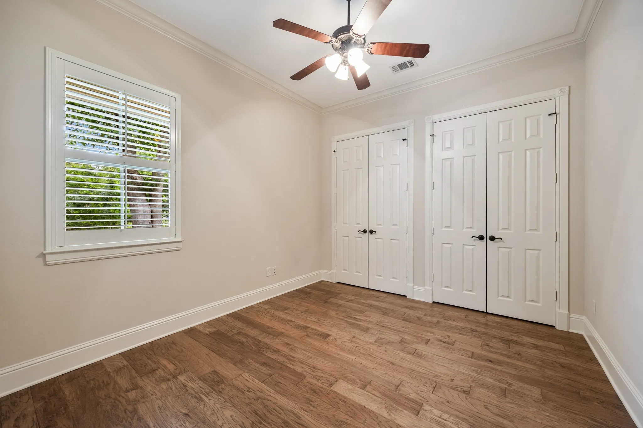 Single Family Residence For Sale in Rockwall County , 895 Ivy Lane, Rockwall, Texas 75087, 3 Bedroom, 3 Bathroom, 2 Garage spaces, 3,177 Sqft, built in 2007, mls#21273303, Real Estate Agent in Rockwall, Homes For Sale in Rockwall county, Homes For Sale in Rockwall, Realtor in Rockwall Texas, Real Estate Brokerage Independent Realty Texas, Luminita Cordes Realtor
