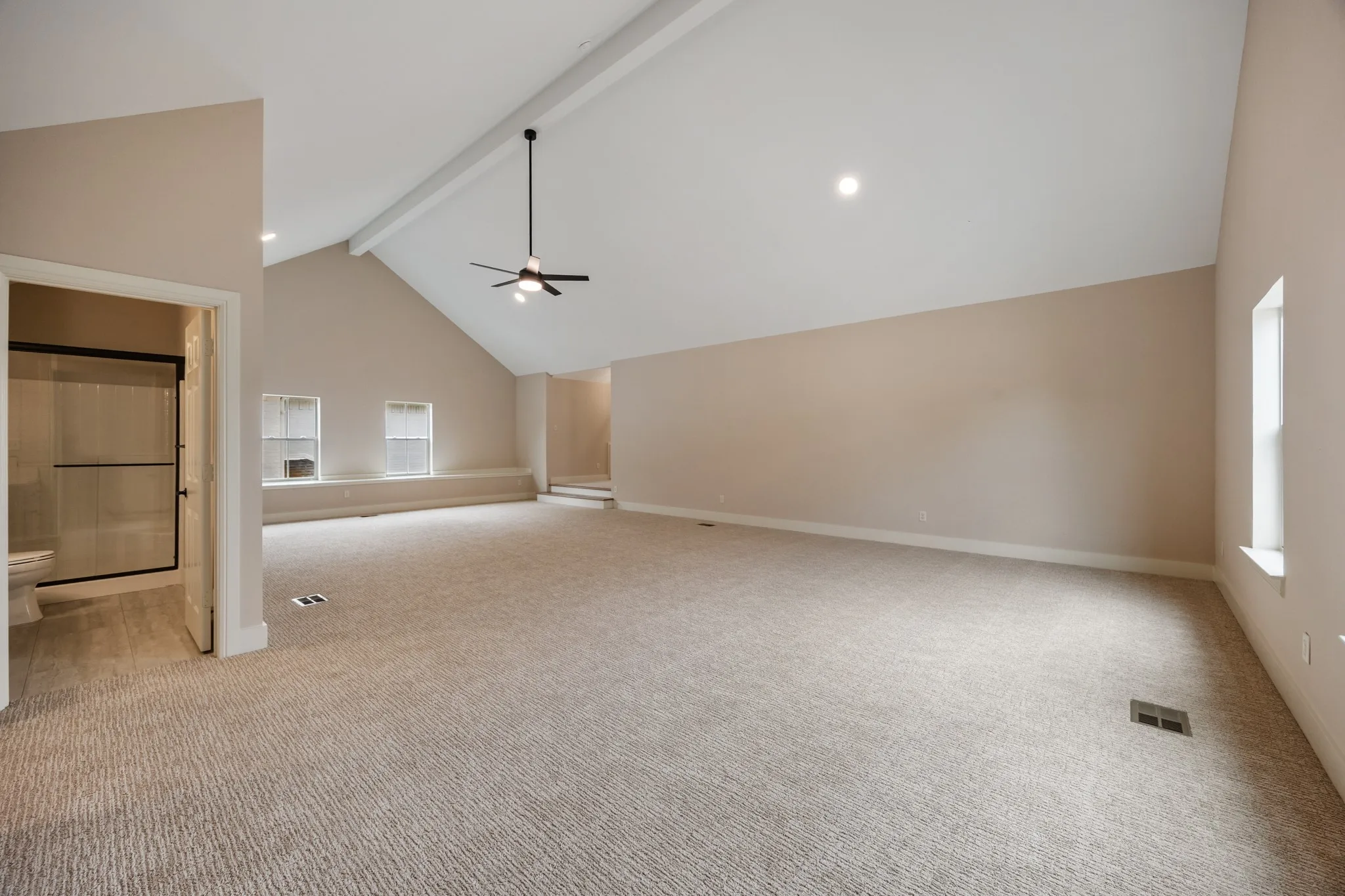 Upstairs with Full Bath