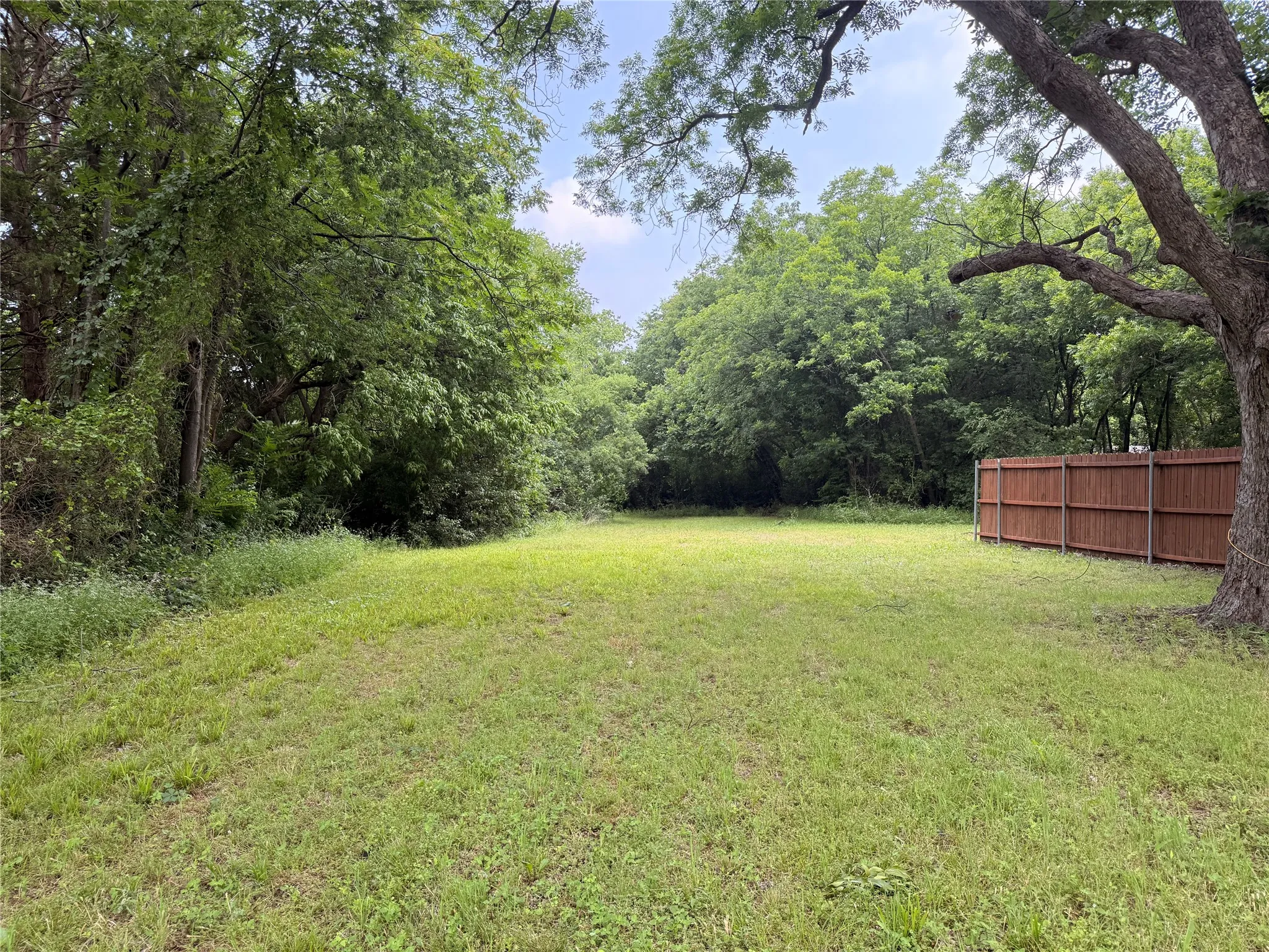 Unimproved Land For Sale in Collin County , 113 Davis Street, Farmersville, Texas 75442, 0, 0, Garage spaces, 0 Sqft, built in 0, mls#21273204, Real Estate Agent in Farmersville, Homes For Sale in Collin county, Homes For Sale in Farmersville, Realtor in Farmersville Texas, Real Estate Brokerage Independent Realty Texas, Luminita Cordes Realtor