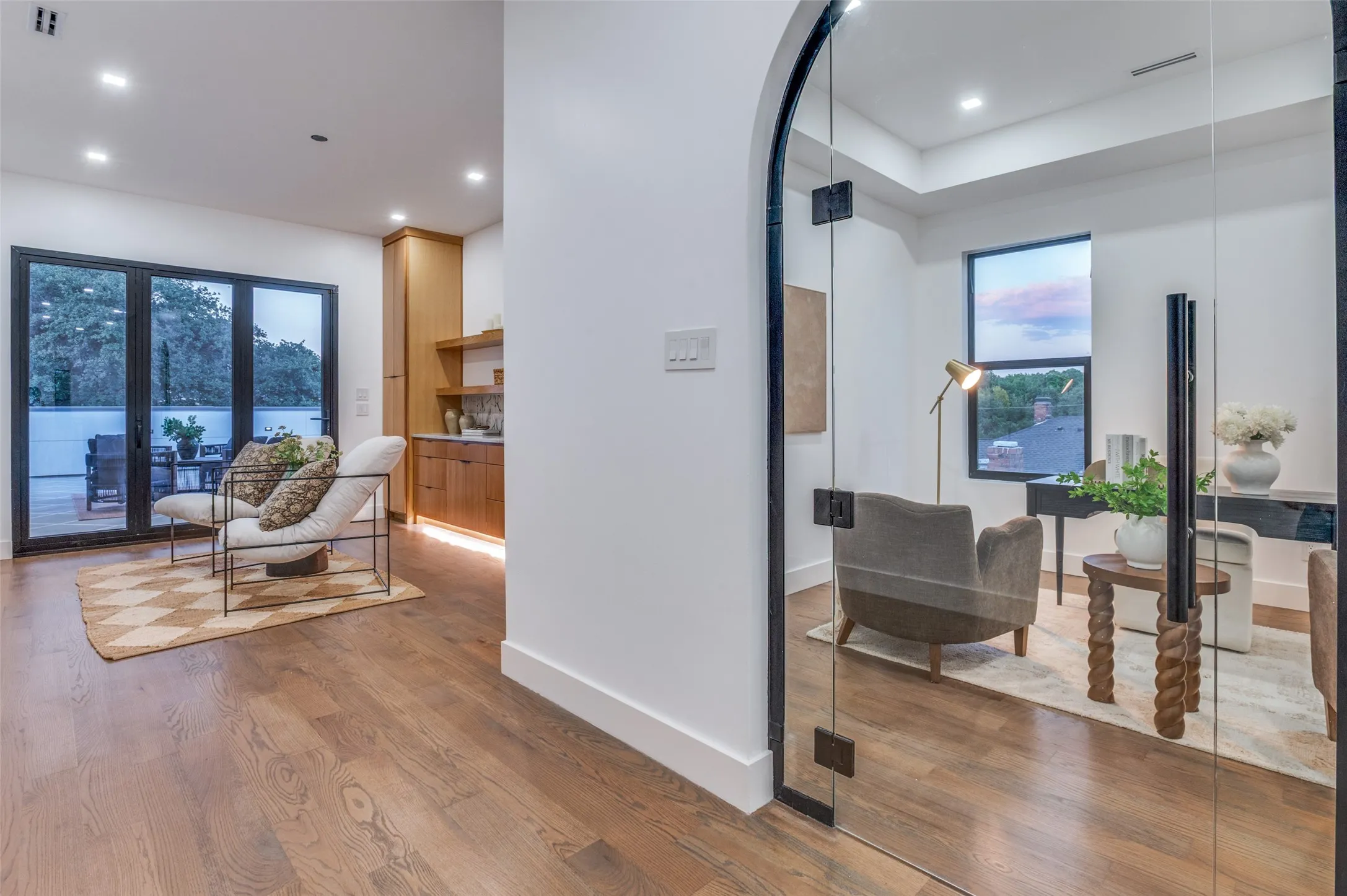 Townhouse For Sale in Dallas County , 4044 Hawthorne Avenue, Dallas, Texas 75219, 4 Bedroom, 6 Bathroom, 2 Garage spaces, 4,342 Sqft, built in 2026, mls#21258330, Real Estate Agent in Dallas, Homes For Sale in Dallas county, Homes For Sale in Dallas, Realtor in Dallas Texas, Real Estate Brokerage Independent Realty Texas, Luminita Cordes Realtor