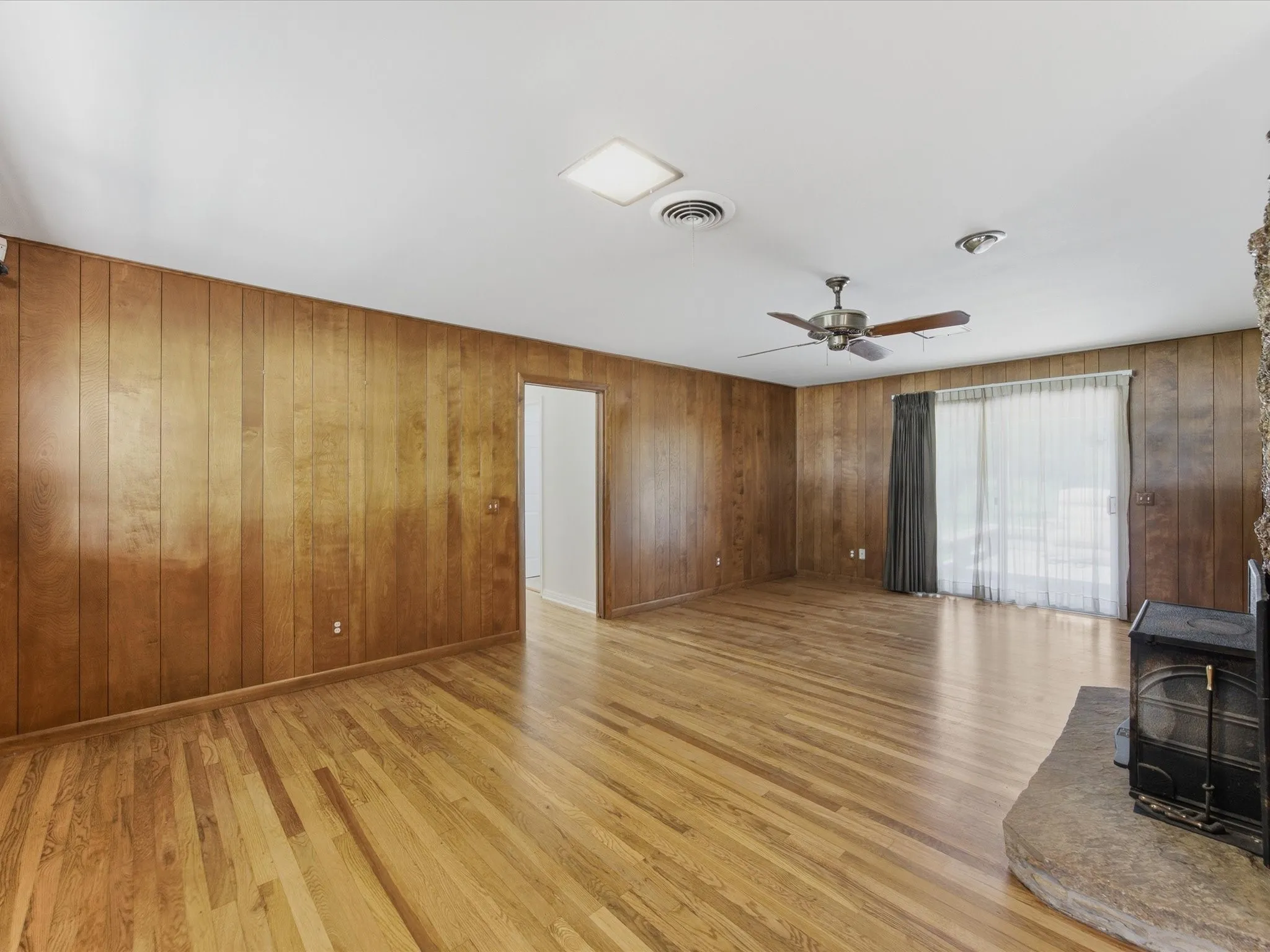 Single Family Residence For Sale in Montague County , 7642 Tx-175, Montague, Texas 76251, 3 Bedroom, 2 Bathroom, 2 Garage spaces, 1,507 Sqft, built in 0, mls#21271848, Real Estate Agent in Montague, Homes For Sale in Montague county, Homes For Sale in Montague, Realtor in Montague Texas, Real Estate Brokerage Independent Realty Texas, Luminita Cordes Realtor