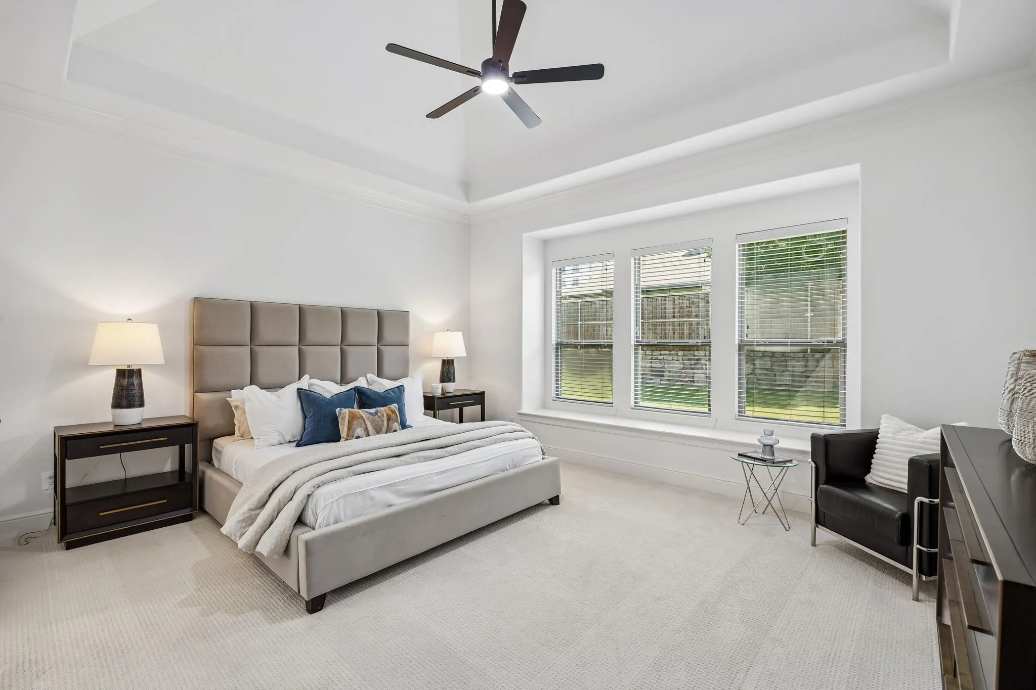 Single Family Residence For Sale in Tarrant County , 2601 Fairhill Lane, Flower Mound, Texas 75022, 4 Bedroom, 5 Bathroom, 3 Garage spaces, 4,100 Sqft, built in 2015, mls#21271557, Real Estate Agent in Flower Mound, Homes For Sale in Tarrant county, Homes For Sale in Flower Mound, Realtor in Flower Mound Texas, Real Estate Brokerage Independent Realty Texas, Luminita Cordes Realtor