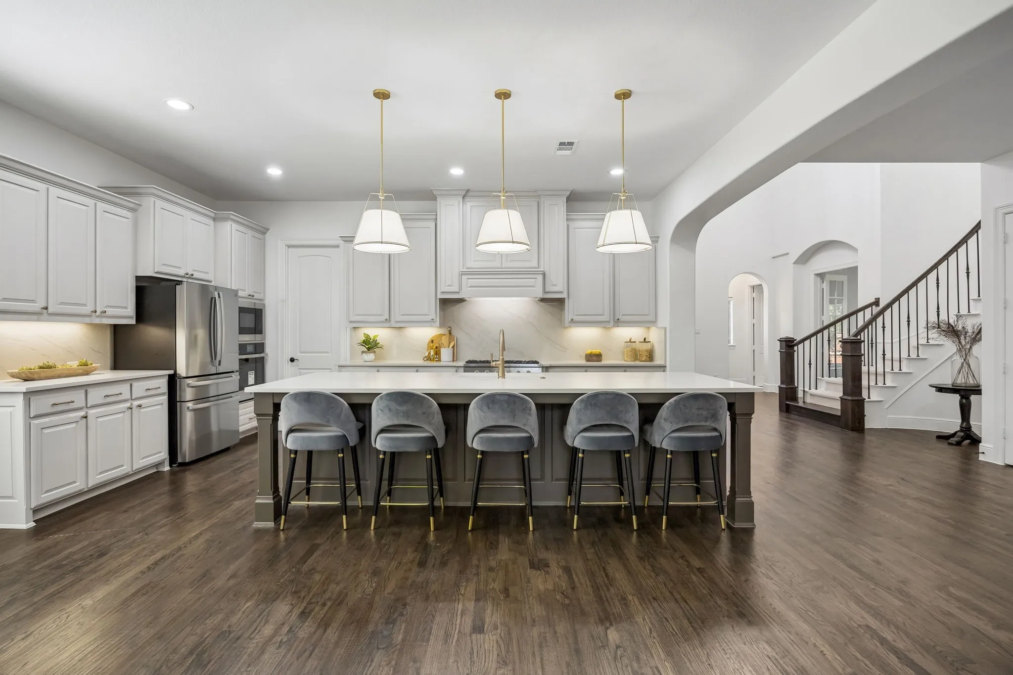 Single Family Residence For Sale in Tarrant County , 2601 Fairhill Lane, Flower Mound, Texas 75022, 4 Bedroom, 5 Bathroom, 3 Garage spaces, 4,100 Sqft, built in 2015, mls#21271557, Real Estate Agent in Flower Mound, Homes For Sale in Tarrant county, Homes For Sale in Flower Mound, Realtor in Flower Mound Texas, Real Estate Brokerage Independent Realty Texas, Luminita Cordes Realtor