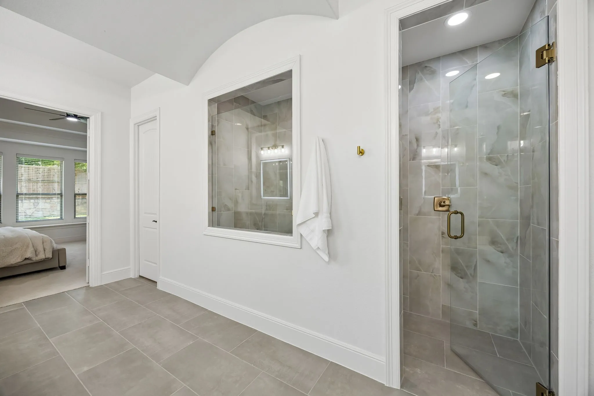 Single Family Residence For Sale in Tarrant County , 2601 Fairhill Lane, Flower Mound, Texas 75022, 4 Bedroom, 5 Bathroom, 3 Garage spaces, 4,100 Sqft, built in 2015, mls#21271557, Real Estate Agent in Flower Mound, Homes For Sale in Tarrant county, Homes For Sale in Flower Mound, Realtor in Flower Mound Texas, Real Estate Brokerage Independent Realty Texas, Luminita Cordes Realtor