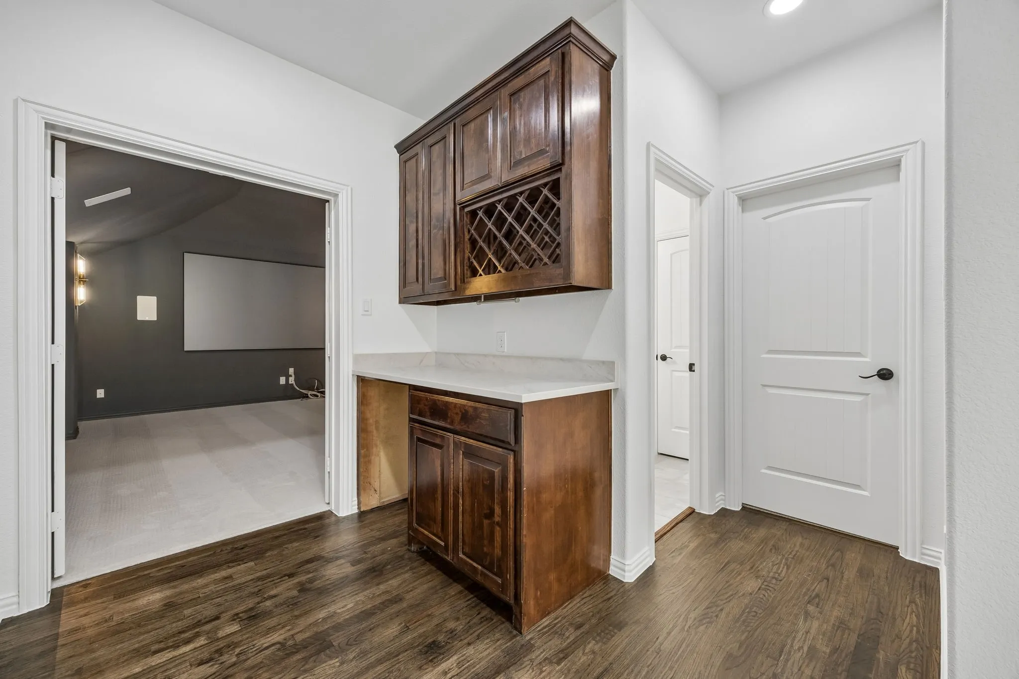 Single Family Residence For Sale in Tarrant County , 2601 Fairhill Lane, Flower Mound, Texas 75022, 4 Bedroom, 5 Bathroom, 3 Garage spaces, 4,100 Sqft, built in 2015, mls#21271557, Real Estate Agent in Flower Mound, Homes For Sale in Tarrant county, Homes For Sale in Flower Mound, Realtor in Flower Mound Texas, Real Estate Brokerage Independent Realty Texas, Luminita Cordes Realtor