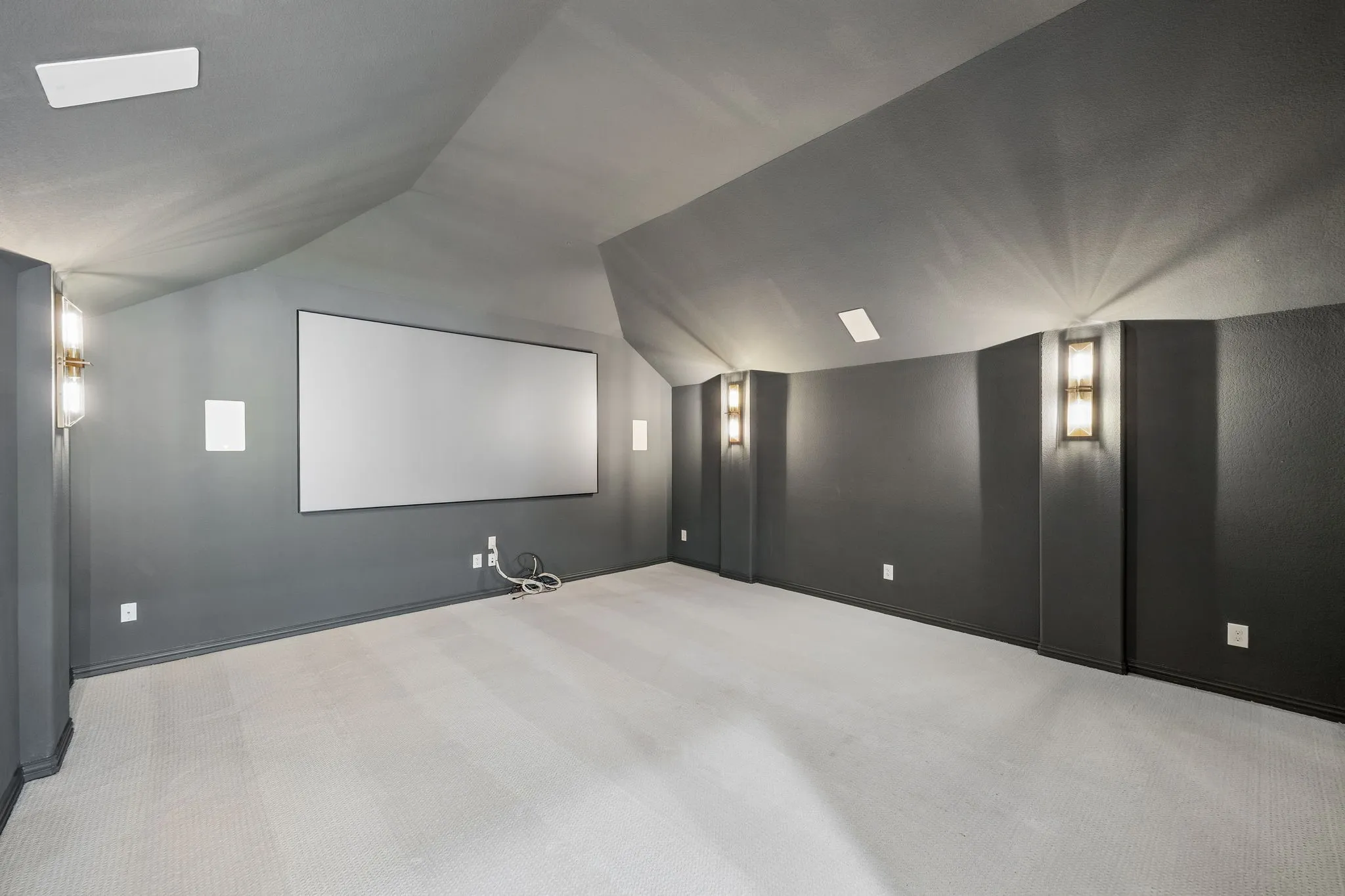 Single Family Residence For Sale in Tarrant County , 2601 Fairhill Lane, Flower Mound, Texas 75022, 4 Bedroom, 5 Bathroom, 3 Garage spaces, 4,100 Sqft, built in 2015, mls#21271557, Real Estate Agent in Flower Mound, Homes For Sale in Tarrant county, Homes For Sale in Flower Mound, Realtor in Flower Mound Texas, Real Estate Brokerage Independent Realty Texas, Luminita Cordes Realtor