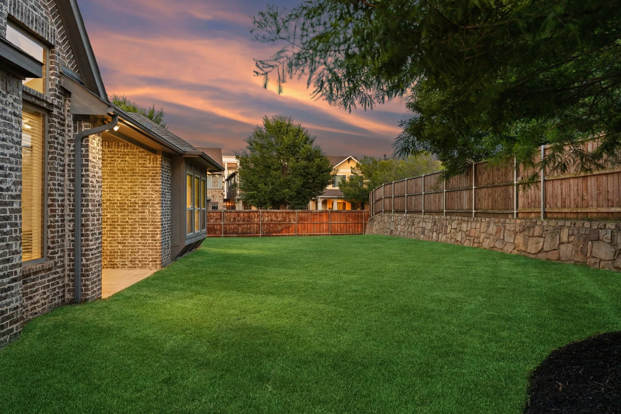 Single Family Residence For Sale in Tarrant County , 2601 Fairhill Lane, Flower Mound, Texas 75022, 4 Bedroom, 5 Bathroom, 3 Garage spaces, 4,100 Sqft, built in 2015, mls#21271557, Real Estate Agent in Flower Mound, Homes For Sale in Tarrant county, Homes For Sale in Flower Mound, Realtor in Flower Mound Texas, Real Estate Brokerage Independent Realty Texas, Luminita Cordes Realtor