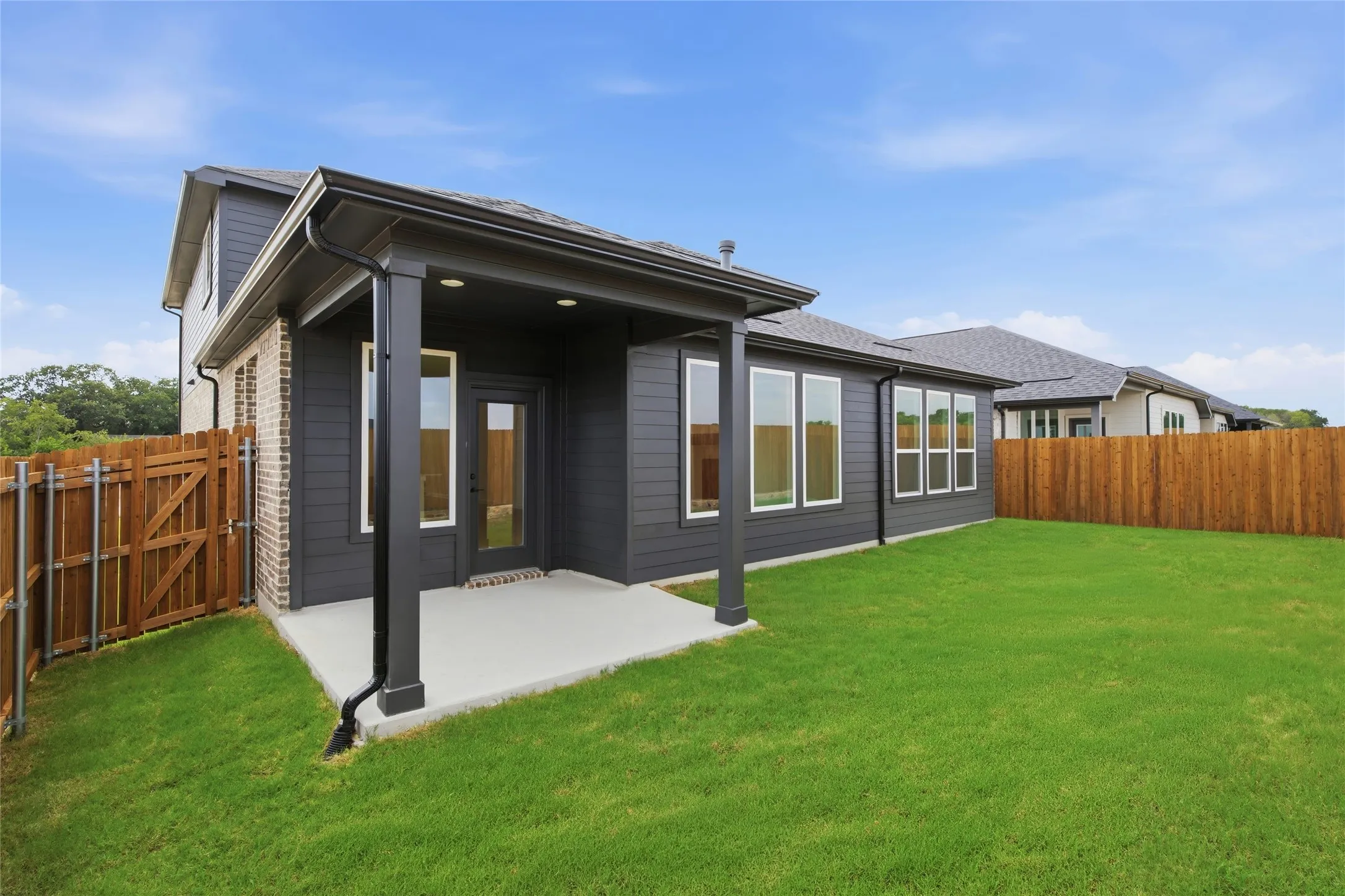 Single Family Residence For Sale in Tarrant County , 4620 Commack Drive, Fort Worth, Texas 76135, 5 Bedroom, 3 Bathroom, 2 Garage spaces, 3,043 Sqft, built in 2026, mls#21273350, Real Estate Agent in Fort Worth, Homes For Sale in Tarrant county, Homes For Sale in Fort Worth, Realtor in Fort Worth Texas, Real Estate Brokerage Independent Realty Texas, Luminita Cordes Realtor