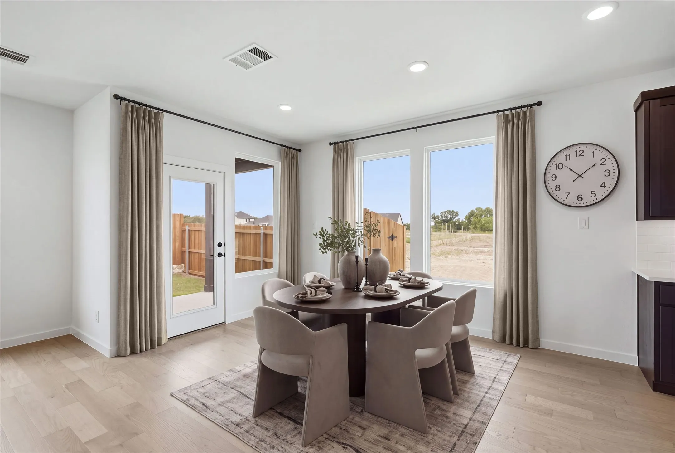 Single Family Residence For Sale in Tarrant County , 4620 Commack Drive, Fort Worth, Texas 76135, 5 Bedroom, 3 Bathroom, 2 Garage spaces, 3,043 Sqft, built in 2026, mls#21273350, Real Estate Agent in Fort Worth, Homes For Sale in Tarrant county, Homes For Sale in Fort Worth, Realtor in Fort Worth Texas, Real Estate Brokerage Independent Realty Texas, Luminita Cordes Realtor