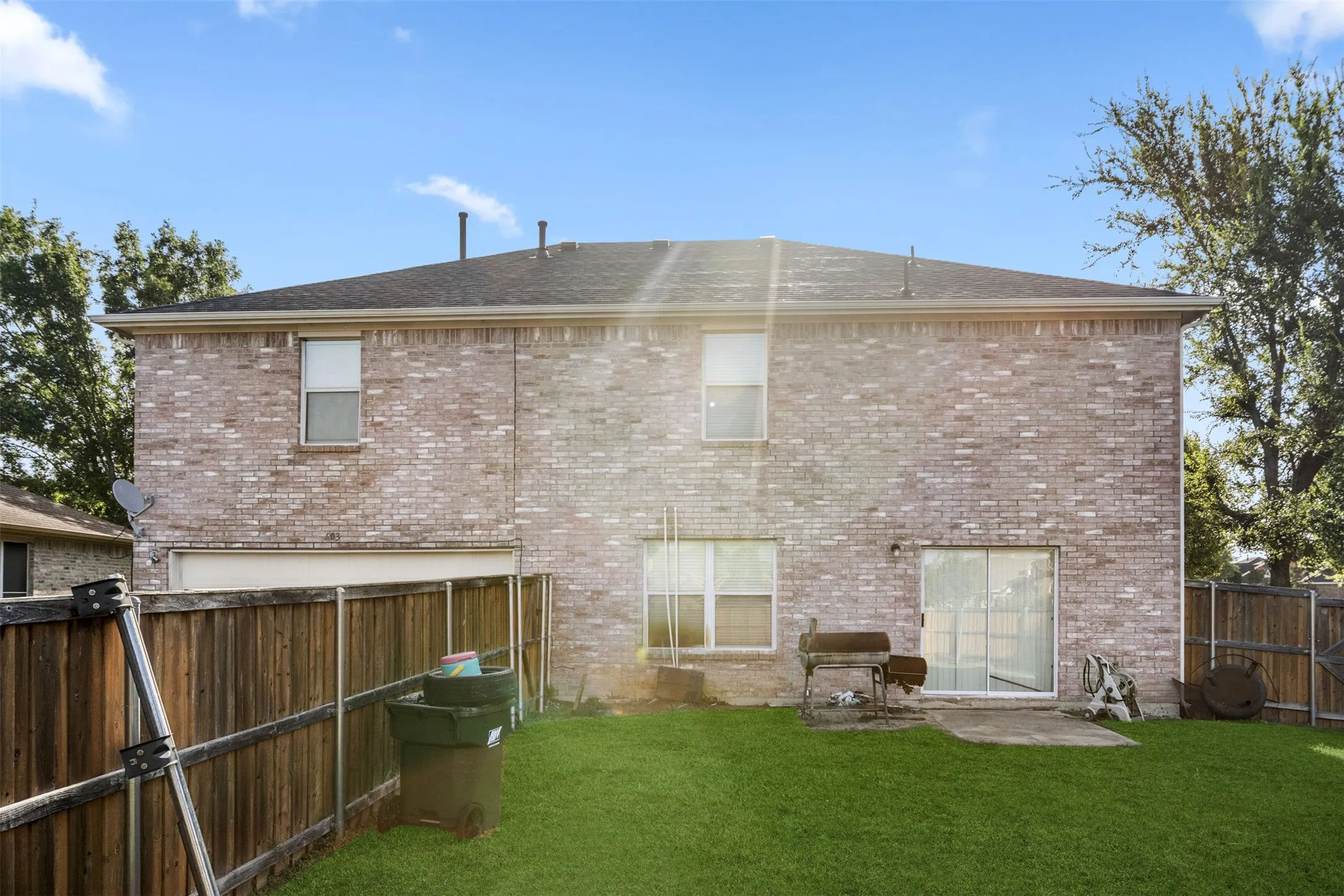 Single Family Residence For Sale in Dallas County , 603 Zollman Court, Lancaster, Texas 75146, 3 Bedrooms, 3 Bathrooms, 2 Garage spaces, 2,912 Sqft, built in 2005, Price $313,000, mls#21273352, Real Estate Agent in Lancaster, Homes For Sale in Dallas county, Homes For Sale in Lancaster, Realtor in Lancaster Texas, Real Estate Brokerage Independent Realty Texas, Luminita Cordes Realtor