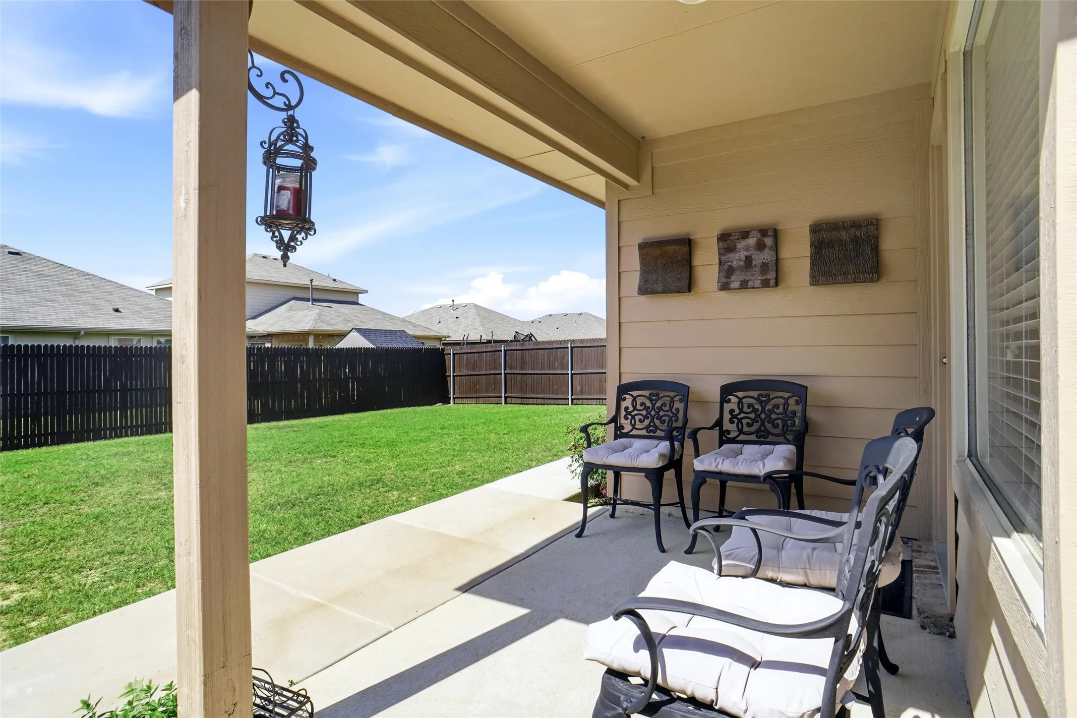 Single Family Residence For Sale in Tarrant County , 6341 Porthole Lane, Fort Worth, Texas 76179, 4 Bedroom, 2 Bathroom, 2 Garage spaces, 1,587 Sqft, built in 2018, mls#21273164, Real Estate Agent in Fort Worth, Homes For Sale in Tarrant county, Homes For Sale in Fort Worth, Realtor in Fort Worth Texas, Real Estate Brokerage Independent Realty Texas, Luminita Cordes Realtor