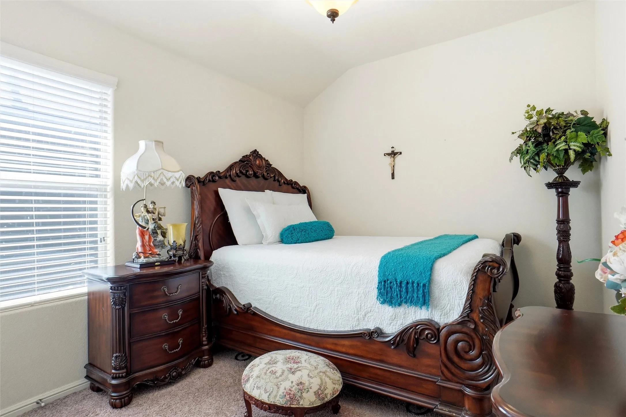 Single Family Residence For Sale in Tarrant County , 6341 Porthole Lane, Fort Worth, Texas 76179, 4 Bedroom, 2 Bathroom, 2 Garage spaces, 1,587 Sqft, built in 2018, mls#21273164, Real Estate Agent in Fort Worth, Homes For Sale in Tarrant county, Homes For Sale in Fort Worth, Realtor in Fort Worth Texas, Real Estate Brokerage Independent Realty Texas, Luminita Cordes Realtor