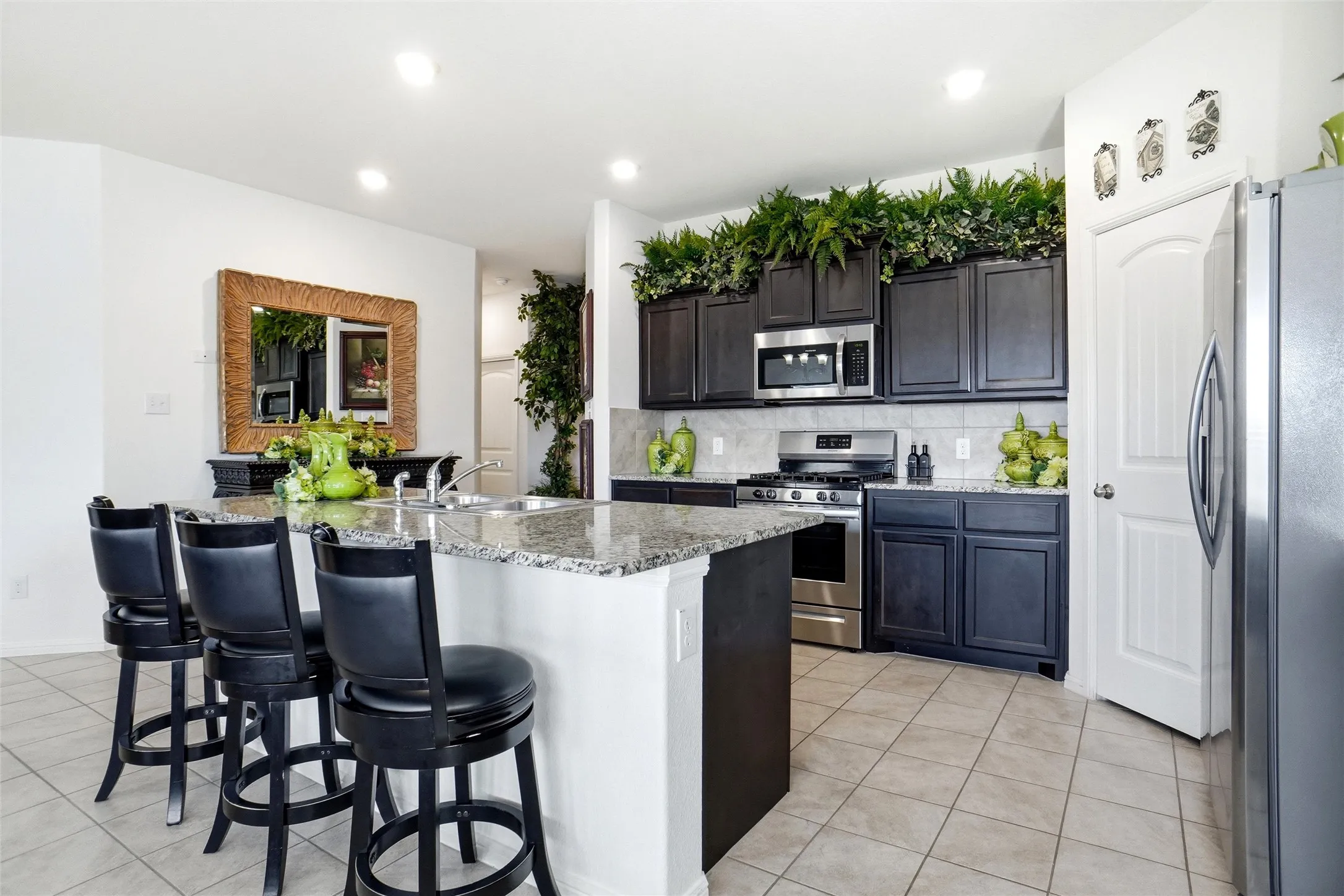 Single Family Residence For Sale in Tarrant County , 6341 Porthole Lane, Fort Worth, Texas 76179, 4 Bedroom, 2 Bathroom, 2 Garage spaces, 1,587 Sqft, built in 2018, mls#21273164, Real Estate Agent in Fort Worth, Homes For Sale in Tarrant county, Homes For Sale in Fort Worth, Realtor in Fort Worth Texas, Real Estate Brokerage Independent Realty Texas, Luminita Cordes Realtor