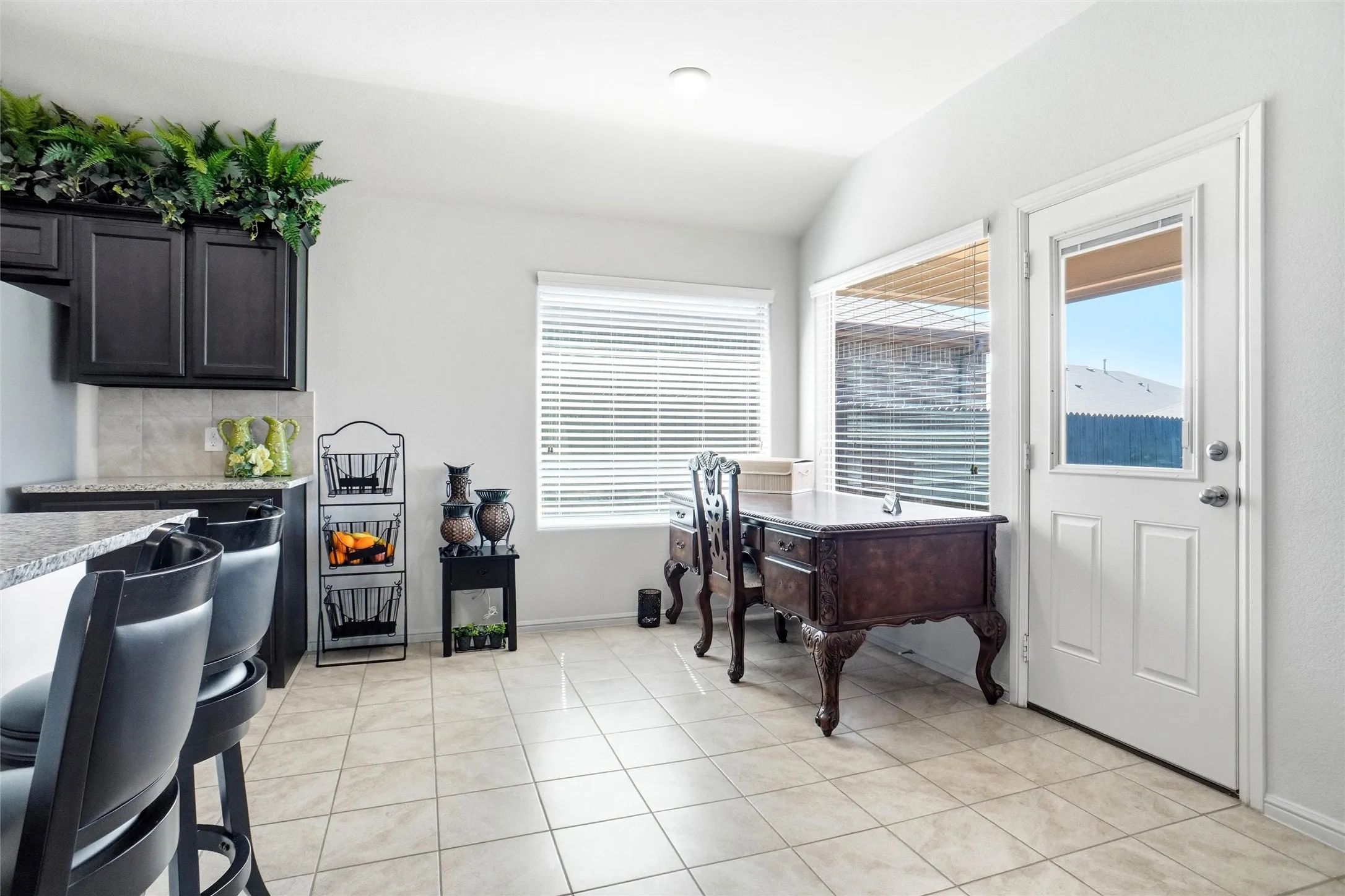 Single Family Residence For Sale in Tarrant County , 6341 Porthole Lane, Fort Worth, Texas 76179, 4 Bedroom, 2 Bathroom, 2 Garage spaces, 1,587 Sqft, built in 2018, mls#21273164, Real Estate Agent in Fort Worth, Homes For Sale in Tarrant county, Homes For Sale in Fort Worth, Realtor in Fort Worth Texas, Real Estate Brokerage Independent Realty Texas, Luminita Cordes Realtor