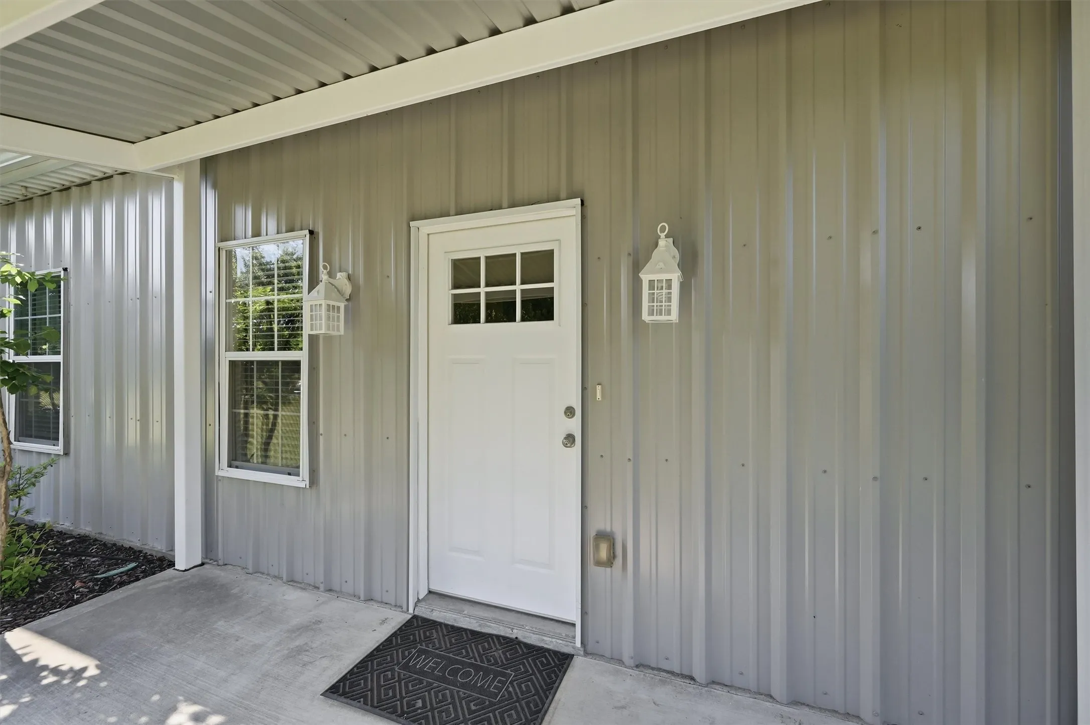 Single Family Residence For Sale in Collin County , 15656 State Highway 78 N, Blue Ridge, Texas 75424, 3 Bedroom, 2 Bathroom, 2 Garage spaces, 1,500 Sqft, built in 2015, mls#21266735, Real Estate Agent in Blue Ridge, Homes For Sale in Collin county, Homes For Sale in Blue Ridge, Realtor in Blue Ridge Texas, Real Estate Brokerage Independent Realty Texas, Luminita Cordes Realtor