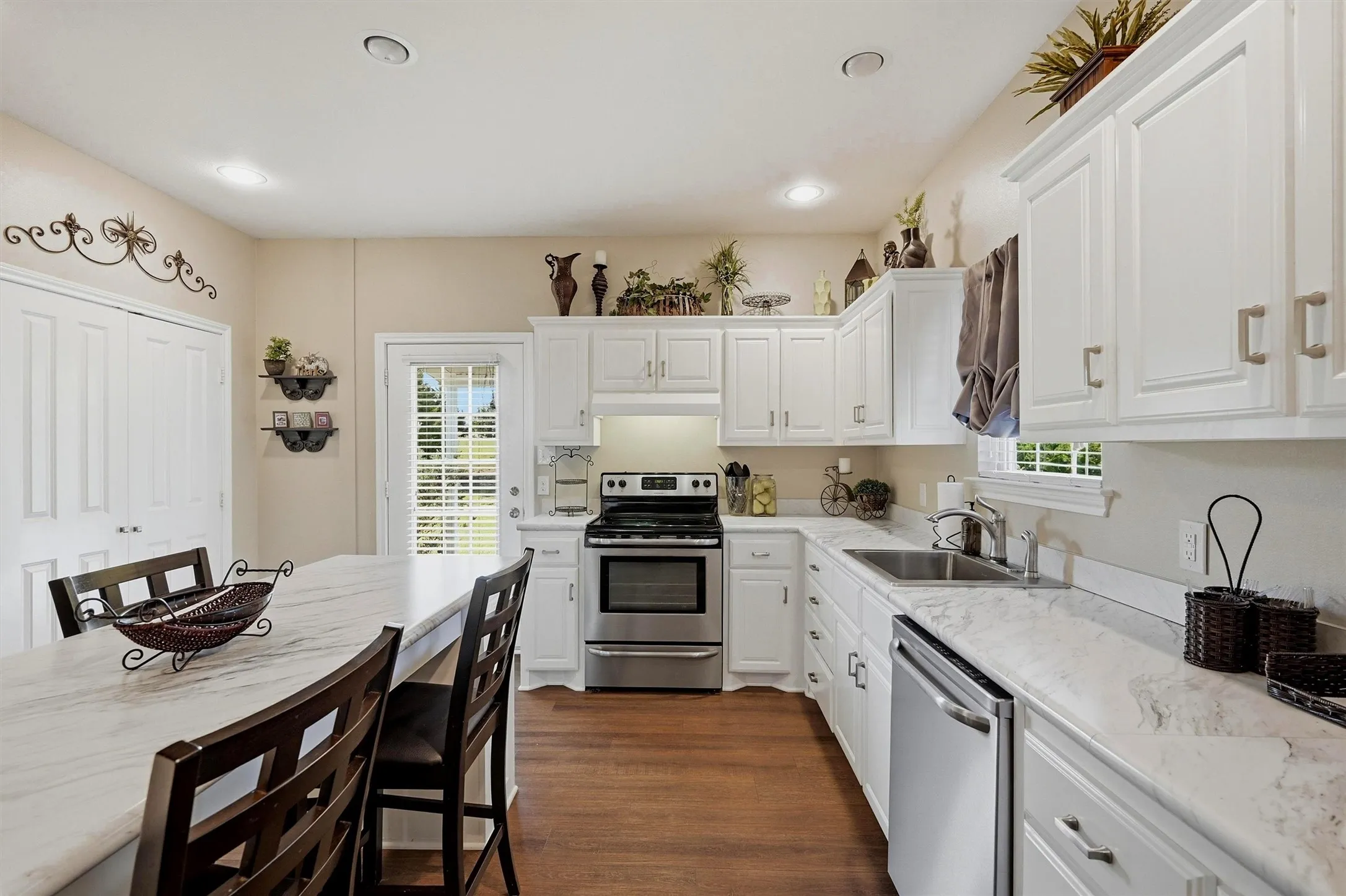 Single Family Residence For Sale in Collin County , 15656 State Highway 78 N, Blue Ridge, Texas 75424, 3 Bedroom, 2 Bathroom, 2 Garage spaces, 1,500 Sqft, built in 2015, mls#21266735, Real Estate Agent in Blue Ridge, Homes For Sale in Collin county, Homes For Sale in Blue Ridge, Realtor in Blue Ridge Texas, Real Estate Brokerage Independent Realty Texas, Luminita Cordes Realtor