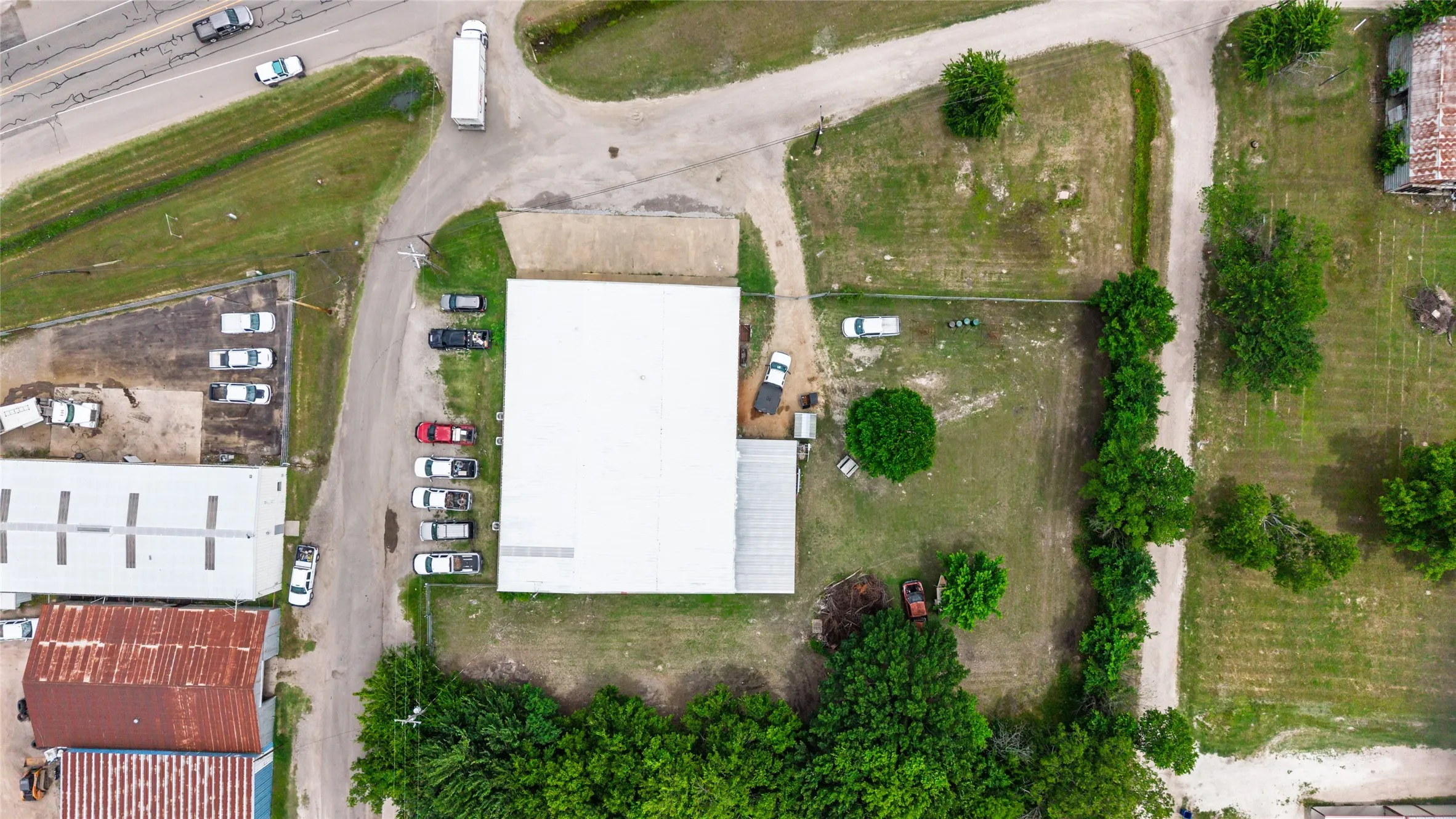 Industrial For Sale in Hunt County , 203 Norton Street, Lone Oak, Texas 75453, 0, 0, Garage spaces, 0 Sqft, built in 2000, mls#21272996, Real Estate Agent in Lone Oak, Homes For Sale in Hunt county, Homes For Sale in Lone Oak, Realtor in Lone Oak Texas, Real Estate Brokerage Independent Realty Texas, Luminita Cordes Realtor