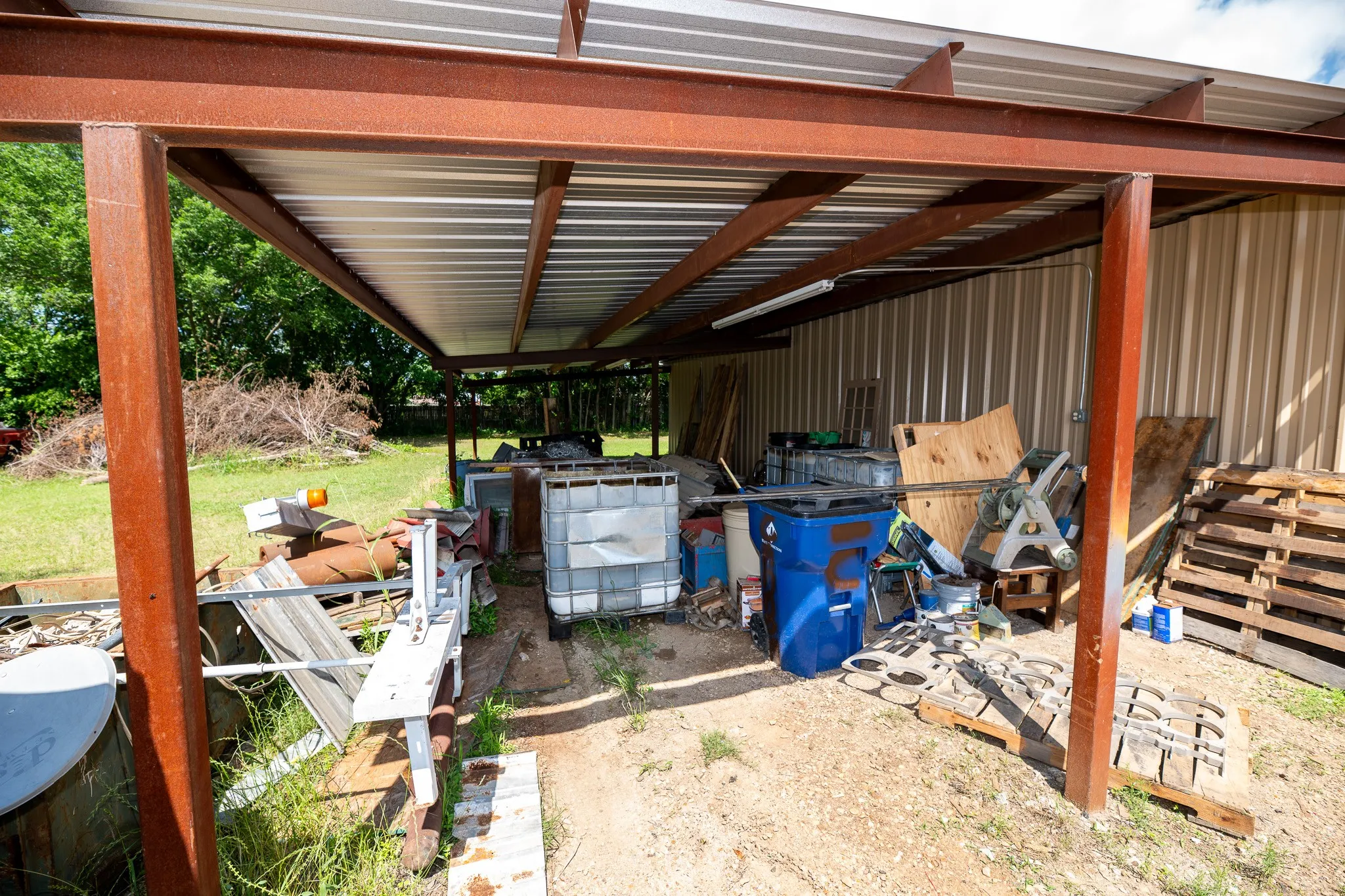 Industrial For Sale in Hunt County , 203 Norton Street, Lone Oak, Texas 75453, 0, 0, Garage spaces, 0 Sqft, built in 2000, mls#21272996, Real Estate Agent in Lone Oak, Homes For Sale in Hunt county, Homes For Sale in Lone Oak, Realtor in Lone Oak Texas, Real Estate Brokerage Independent Realty Texas, Luminita Cordes Realtor