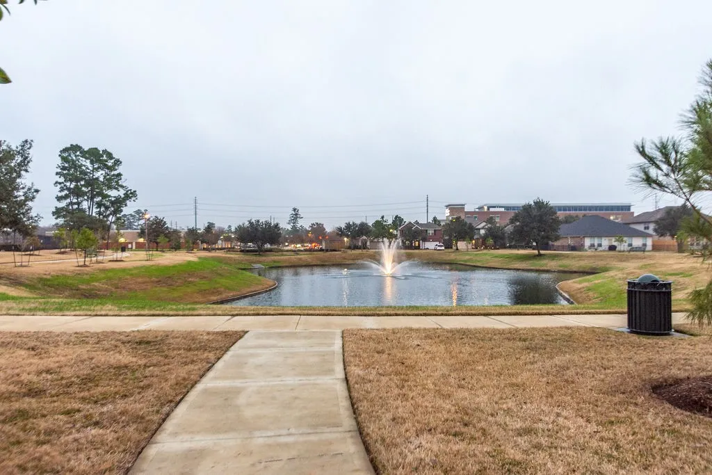 Townhouse For Sale in Harris County , 9158 Sunlight Oak Lane, Houston, Texas 77070, 2 Bedroom, 3 Bathroom, 2 Garage spaces, 1,640 Sqft, built in 2015, mls#21273441, Real Estate Agent in Houston, Homes For Sale in Harris county, Homes For Sale in Houston, Realtor in Houston Texas, Real Estate Brokerage Independent Realty Texas, Luminita Cordes Realtor