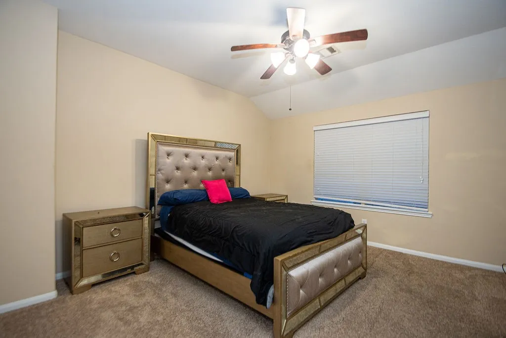 Townhouse For Sale in Harris County , 9158 Sunlight Oak Lane, Houston, Texas 77070, 2 Bedroom, 3 Bathroom, 2 Garage spaces, 1,640 Sqft, built in 2015, mls#21273441, Real Estate Agent in Houston, Homes For Sale in Harris county, Homes For Sale in Houston, Realtor in Houston Texas, Real Estate Brokerage Independent Realty Texas, Luminita Cordes Realtor
