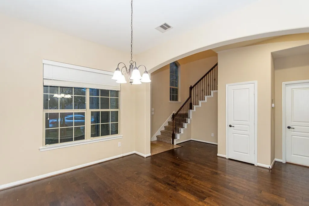 Townhouse For Sale in Harris County , 9158 Sunlight Oak Lane, Houston, Texas 77070, 2 Bedroom, 3 Bathroom, 2 Garage spaces, 1,640 Sqft, built in 2015, mls#21273441, Real Estate Agent in Houston, Homes For Sale in Harris county, Homes For Sale in Houston, Realtor in Houston Texas, Real Estate Brokerage Independent Realty Texas, Luminita Cordes Realtor