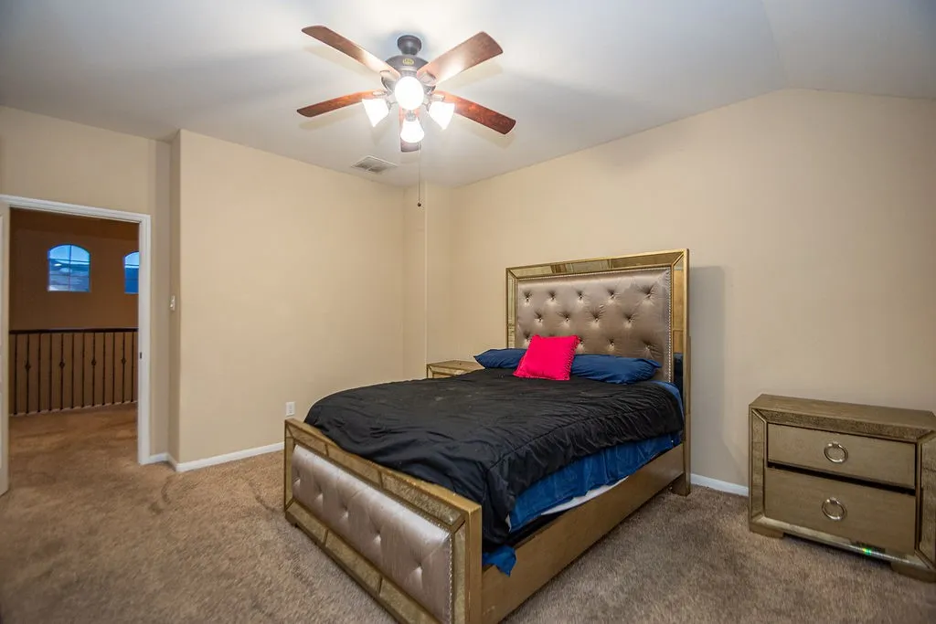 Townhouse For Sale in Harris County , 9158 Sunlight Oak Lane, Houston, Texas 77070, 2 Bedroom, 3 Bathroom, 2 Garage spaces, 1,640 Sqft, built in 2015, mls#21273441, Real Estate Agent in Houston, Homes For Sale in Harris county, Homes For Sale in Houston, Realtor in Houston Texas, Real Estate Brokerage Independent Realty Texas, Luminita Cordes Realtor