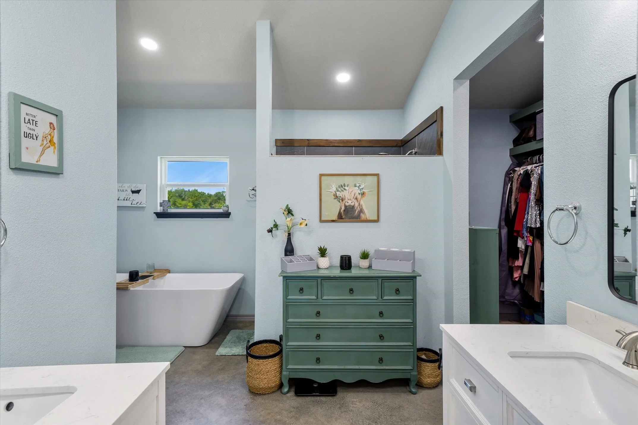 Single Family Residence For Sale in Van Zandt County , 1026 Vz County Road 2115, Canton, Texas 75103, 4 Bedroom, 3 Bathroom, Garage spaces, 2,400 Sqft, built in 2020, mls#21273134, Real Estate Agent in Canton, Homes For Sale in Van Zandt county, Homes For Sale in Canton, Realtor in Canton Texas, Real Estate Brokerage Independent Realty Texas, Luminita Cordes Realtor
