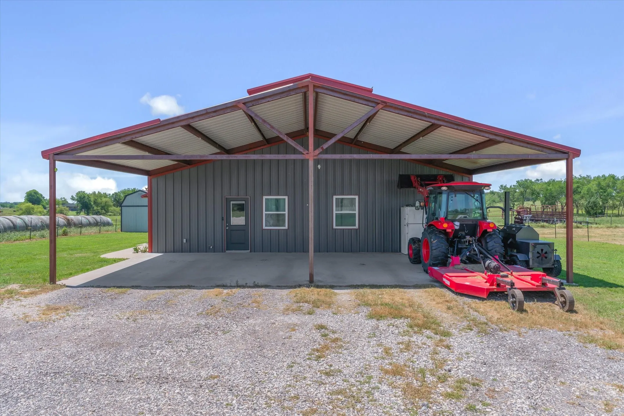 Single Family Residence For Sale in Van Zandt County , 1026 Vz County Road 2115, Canton, Texas 75103, 4 Bedroom, 3 Bathroom, Garage spaces, 2,400 Sqft, built in 2020, mls#21273134, Real Estate Agent in Canton, Homes For Sale in Van Zandt county, Homes For Sale in Canton, Realtor in Canton Texas, Real Estate Brokerage Independent Realty Texas, Luminita Cordes Realtor