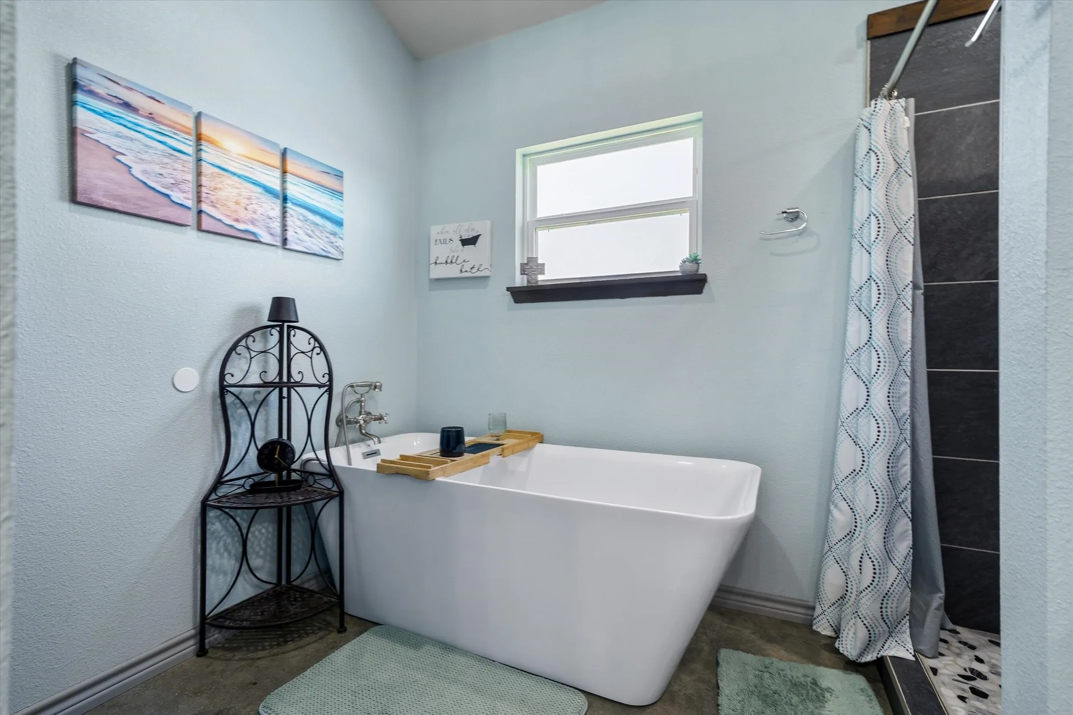 Single Family Residence For Sale in Van Zandt County , 1026 Vz County Road 2115, Canton, Texas 75103, 4 Bedroom, 3 Bathroom, Garage spaces, 2,400 Sqft, built in 2020, mls#21273134, Real Estate Agent in Canton, Homes For Sale in Van Zandt county, Homes For Sale in Canton, Realtor in Canton Texas, Real Estate Brokerage Independent Realty Texas, Luminita Cordes Realtor