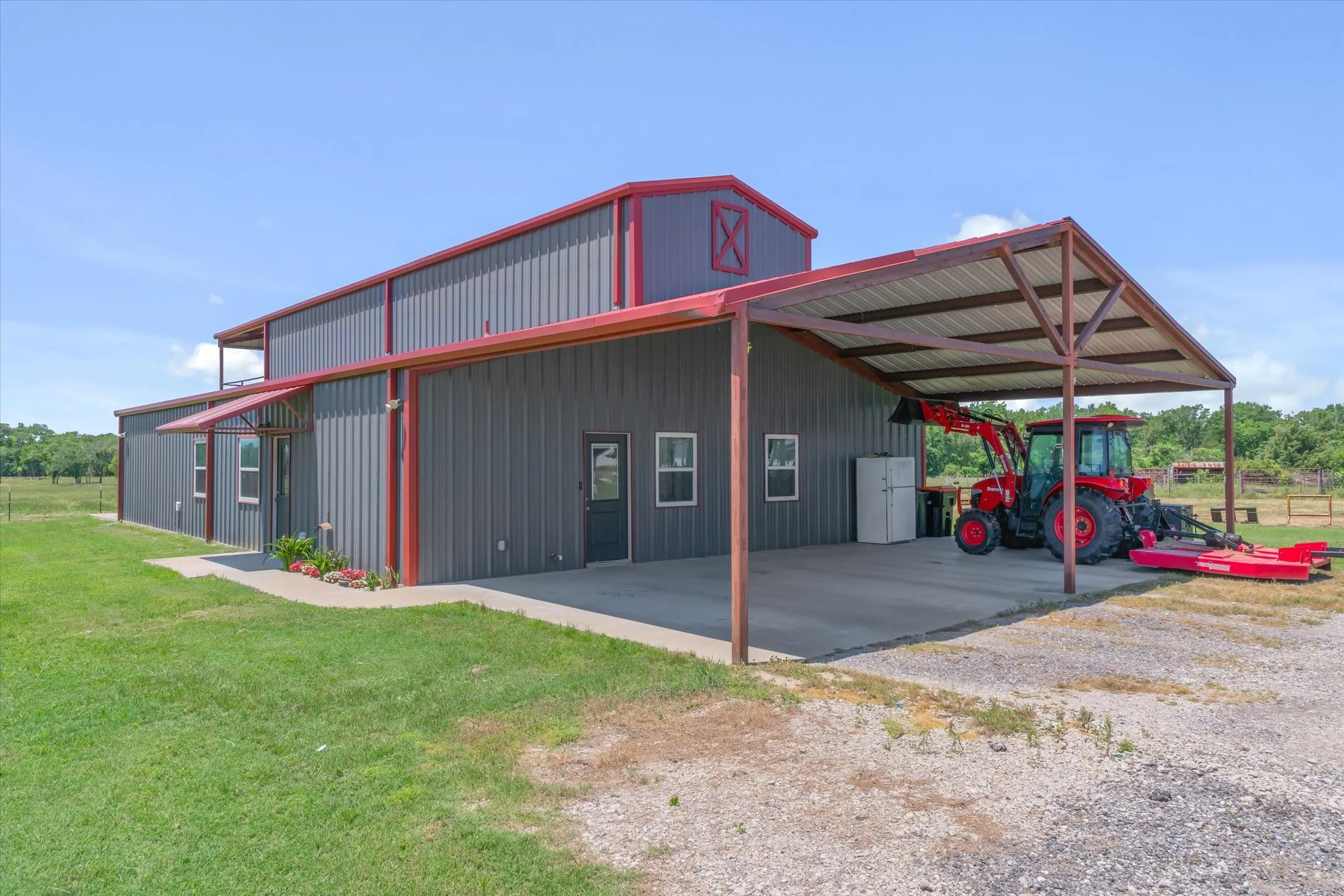Single Family Residence For Sale in Van Zandt County , 1026 Vz County Road 2115, Canton, Texas 75103, 4 Bedroom, 3 Bathroom, Garage spaces, 2,400 Sqft, built in 2020, mls#21273134, Real Estate Agent in Canton, Homes For Sale in Van Zandt county, Homes For Sale in Canton, Realtor in Canton Texas, Real Estate Brokerage Independent Realty Texas, Luminita Cordes Realtor