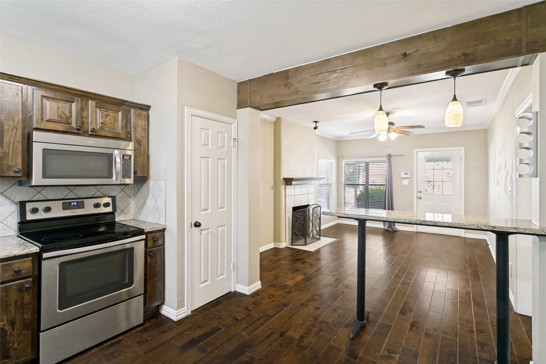Single Family Residence For Rent in Tarrant County , 3904 Carolyn Road, Fort Worth, Texas 76109, 4 Bedroom, 2 Bathroom, Garage spaces, 1,266 Sqft, built in 1948, mls#21273470, Real Estate Agent in Fort Worth, Homes For Rent in Tarrant county, Homes For Rent in Fort Worth, Realtor in Fort Worth Texas, Real Estate Brokerage Independent Realty Texas, Luminita Cordes Realtor
