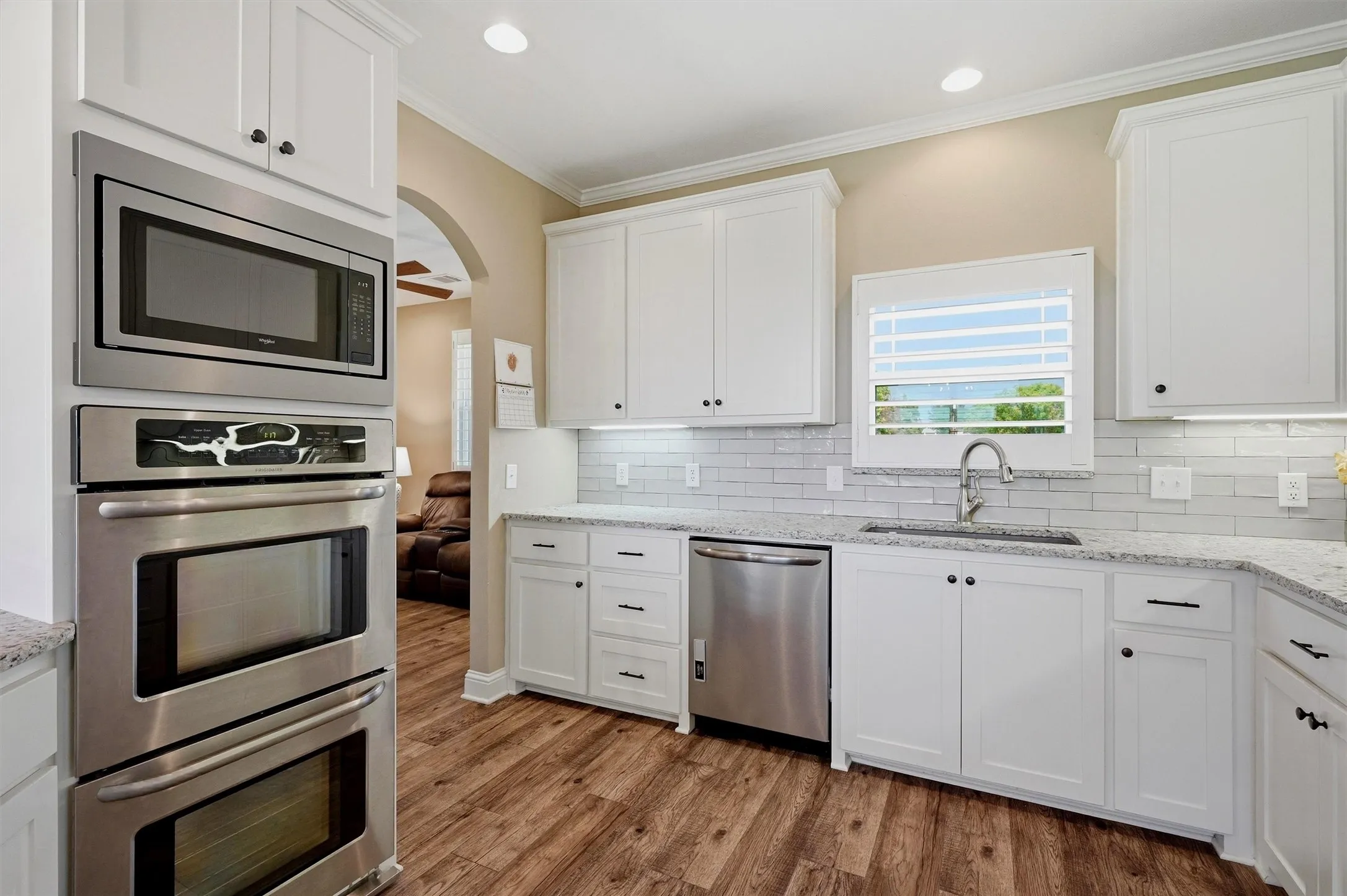 Single Family Residence For Sale in Grayson County , 662 Preakness Place Road, Van Alstyne, Texas 75495, 4 Bedrooms, 3 Bathrooms, 2 Garage spaces, 2,311 Sqft, built in 2017, Price $649,000, mls#21273473, Real Estate Agent in Van Alstyne, Homes For Sale in Grayson county, Homes For Sale in Van Alstyne, Realtor in Van Alstyne Texas, Real Estate Brokerage Independent Realty Texas, Luminita Cordes Realtor