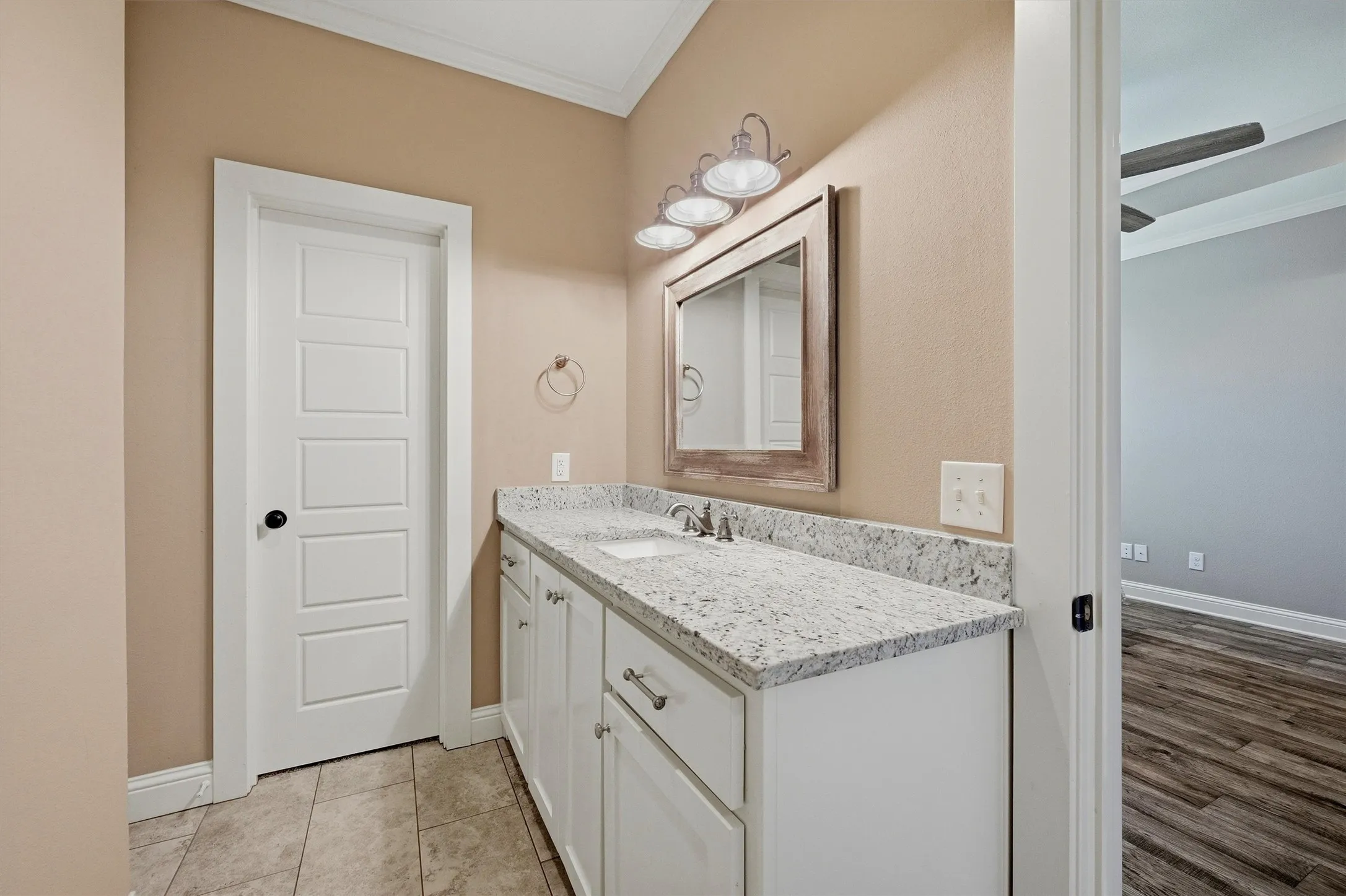 Single Family Residence For Sale in Grayson County , 662 Preakness Place Road, Van Alstyne, Texas 75495, 4 Bedrooms, 3 Bathrooms, 2 Garage spaces, 2,311 Sqft, built in 2017, Price $649,000, mls#21273473, Real Estate Agent in Van Alstyne, Homes For Sale in Grayson county, Homes For Sale in Van Alstyne, Realtor in Van Alstyne Texas, Real Estate Brokerage Independent Realty Texas, Luminita Cordes Realtor