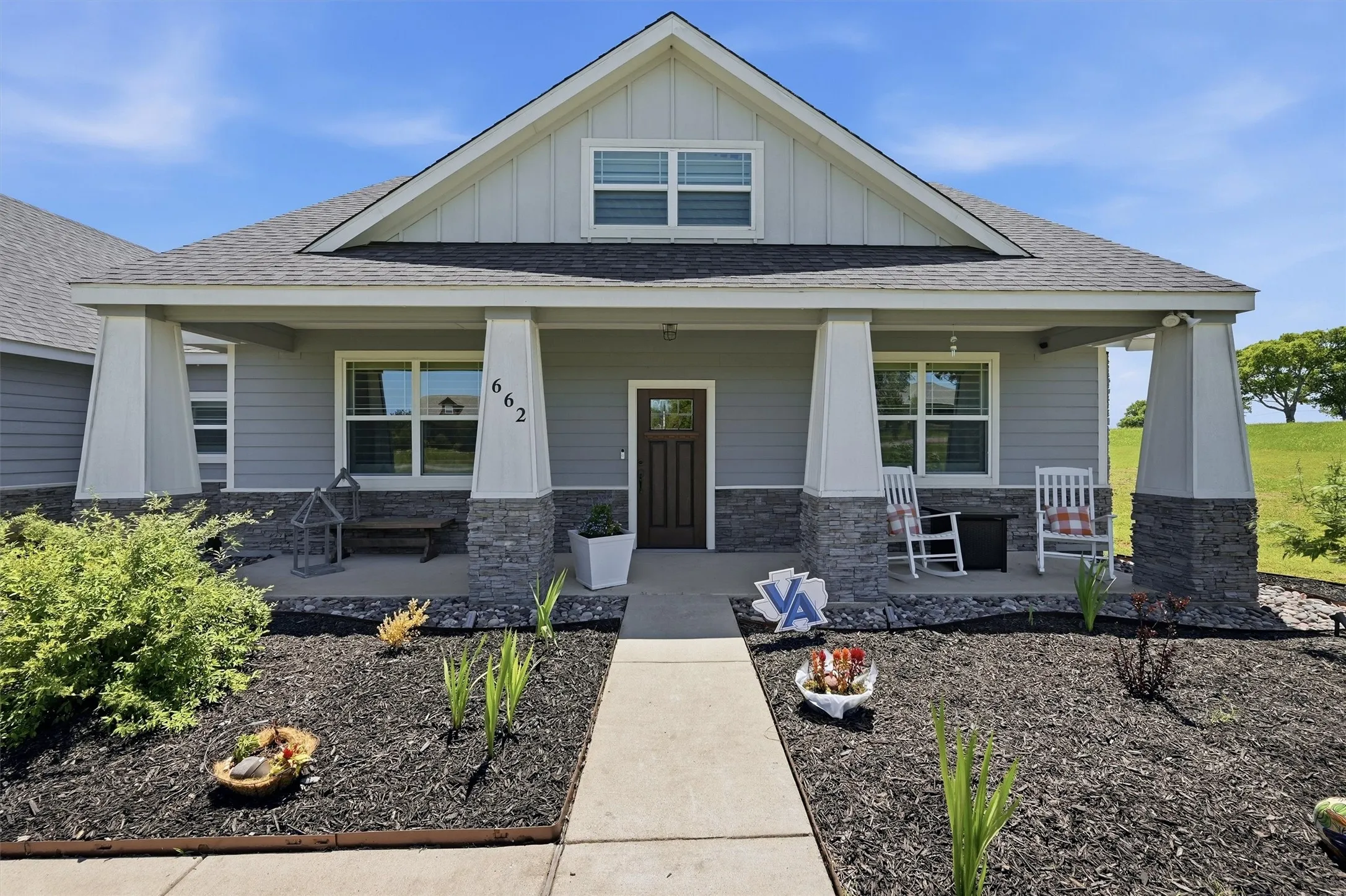 Single Family Residence For Sale in Grayson County , 662 Preakness Place Road, Van Alstyne, Texas 75495, 4 Bedrooms, 3 Bathrooms, 2 Garage spaces, 2,311 Sqft, built in 2017, Price $649,000, mls#21273473, Real Estate Agent in Van Alstyne, Homes For Sale in Grayson county, Homes For Sale in Van Alstyne, Realtor in Van Alstyne Texas, Real Estate Brokerage Independent Realty Texas, Luminita Cordes Realtor