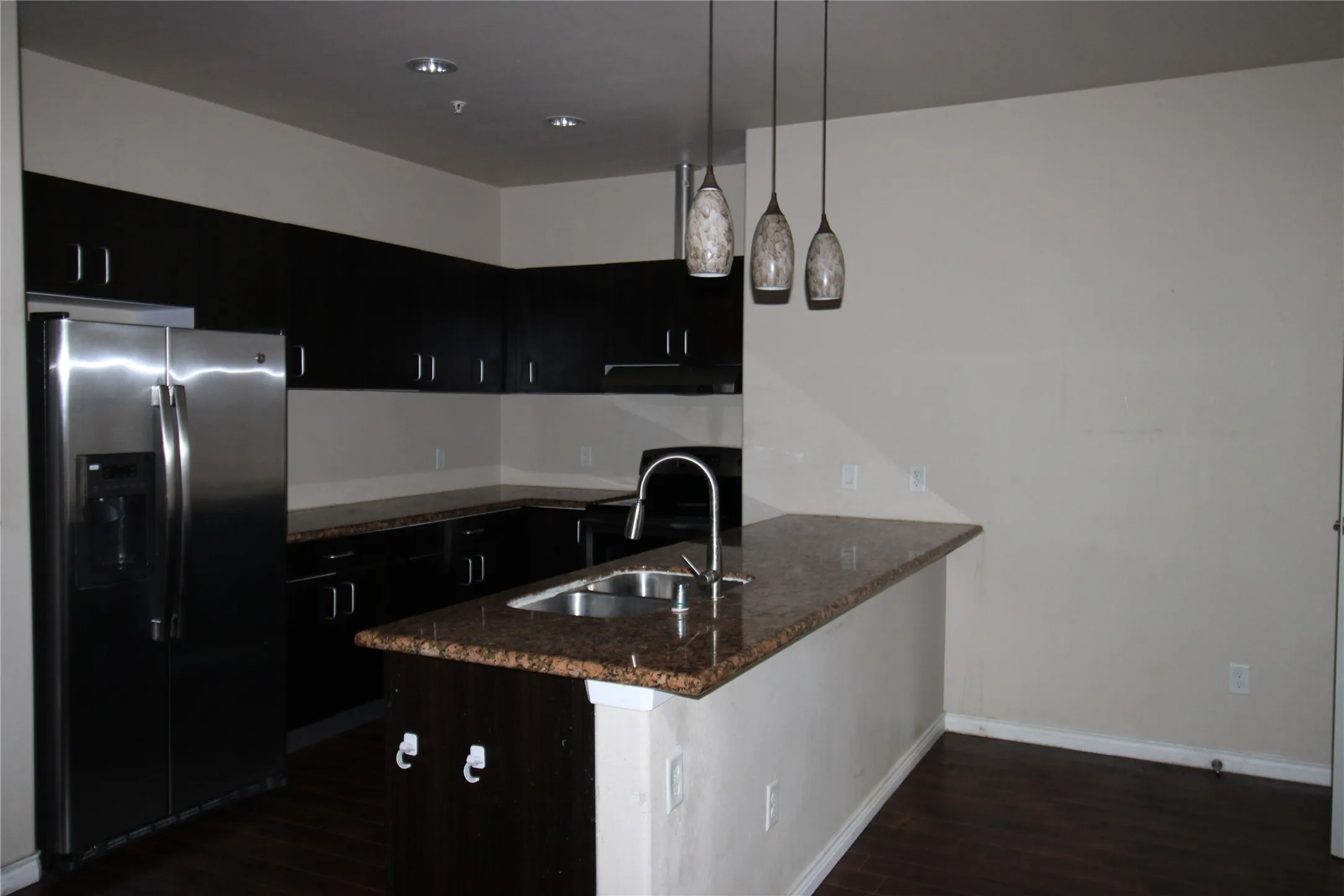 Condominium For Rent in Dallas County , 1100 W Trinity Mills Road 3035, Carrollton, Texas 75006, 2 Bedroom, 2 Bathroom, Garage spaces, 1,100 Sqft, built in 2012, mls#21237201, Real Estate Agent in Carrollton, Homes For Rent in Dallas county, Homes For Rent in Carrollton, Realtor in Carrollton Texas, Real Estate Brokerage Independent Realty Texas, Luminita Cordes Realtor