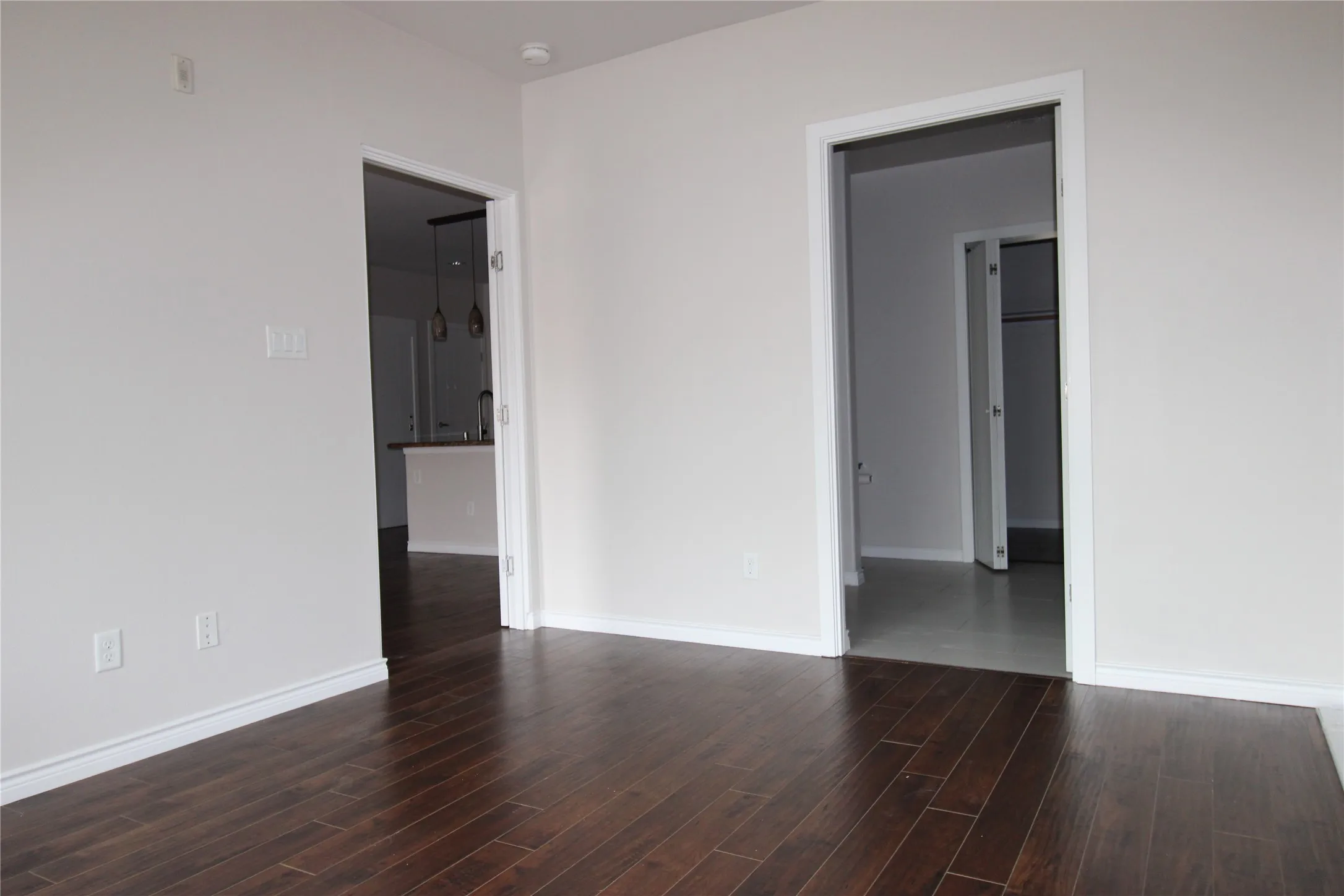 Condominium For Rent in Dallas County , 1100 W Trinity Mills Road 3035, Carrollton, Texas 75006, 2 Bedroom, 2 Bathroom, Garage spaces, 1,100 Sqft, built in 2012, mls#21237201, Real Estate Agent in Carrollton, Homes For Rent in Dallas county, Homes For Rent in Carrollton, Realtor in Carrollton Texas, Real Estate Brokerage Independent Realty Texas, Luminita Cordes Realtor