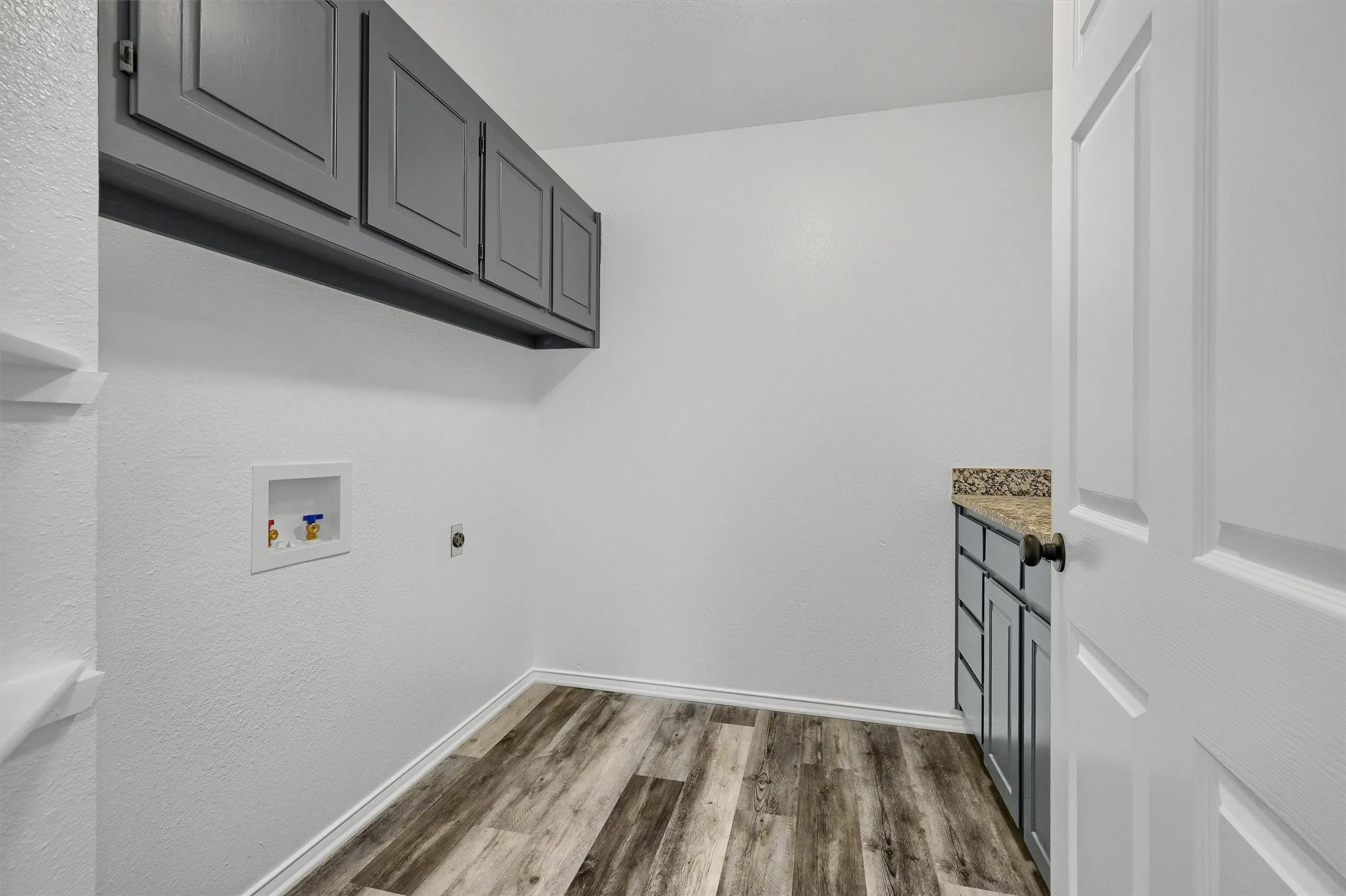 Single Family Residence For Sale in Grayson County , 608 North Avenue, Whitesboro, Texas 76273, 4 Bedroom, 3 Bathroom, 2 Garage spaces, 2,277 Sqft, built in 1985, mls#21273511, Real Estate Agent in Whitesboro, Homes For Sale in Grayson county, Homes For Sale in Whitesboro, Realtor in Whitesboro Texas, Real Estate Brokerage Independent Realty Texas, Luminita Cordes Realtor